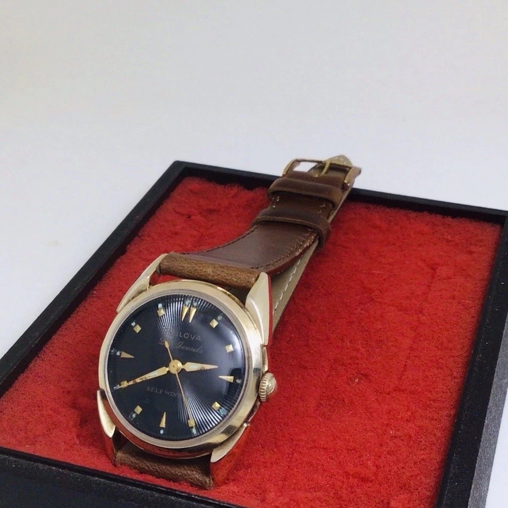 Vintage BULOVA 23 A,Cal.10BZAC,23 J,Self Winding,10k RGP Bezel,(1960),Working.