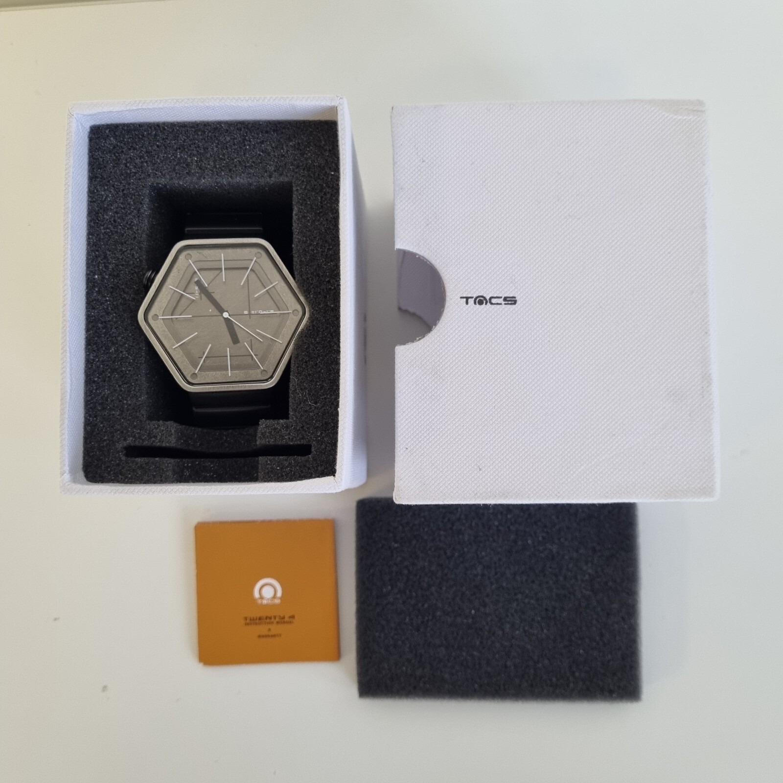 Montres TACS 50mm Hexagon Silver Wrist Watch Time New Boxed Defects Old Stock