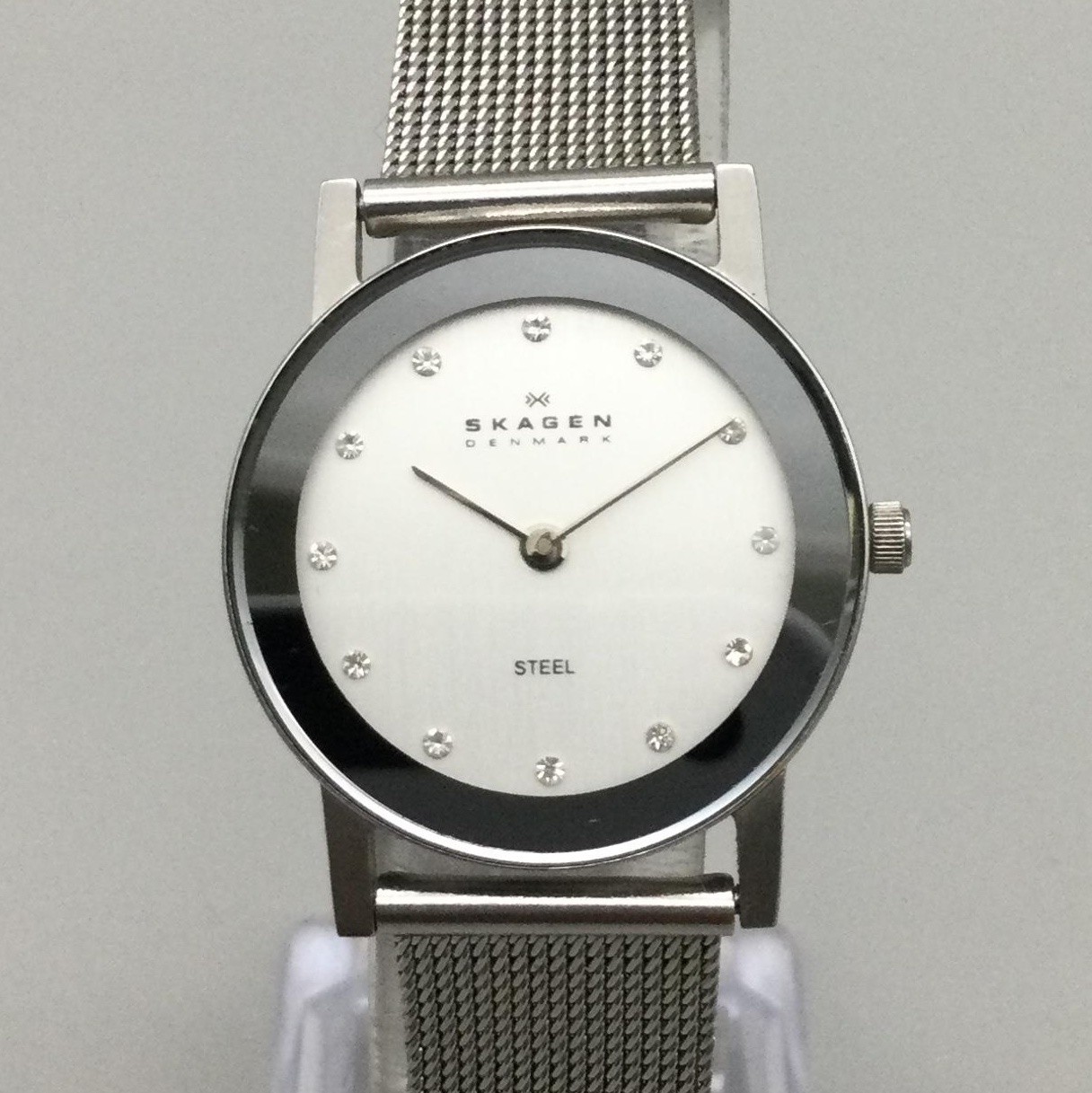 Skagen Womens Watch 26mm White Dial Crystal Mesh Band 358SSSD New Battery