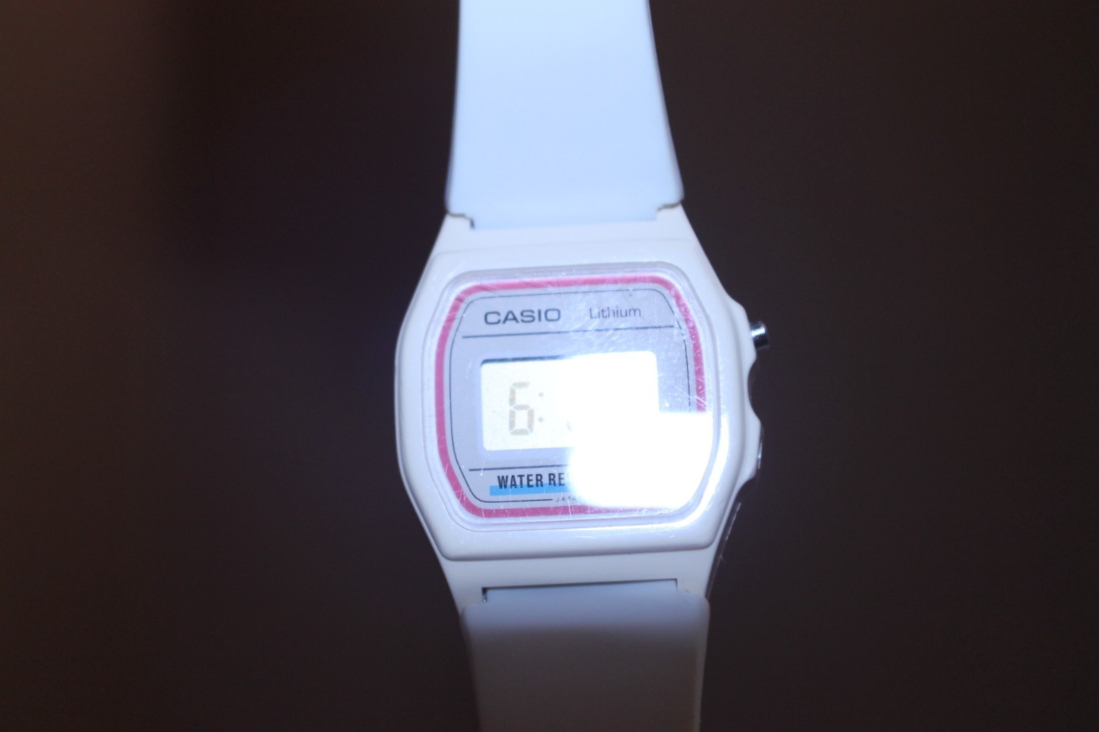 USED / Working / Vintage Casio LW-14 401 Ladies Watch Japan White/Cream color