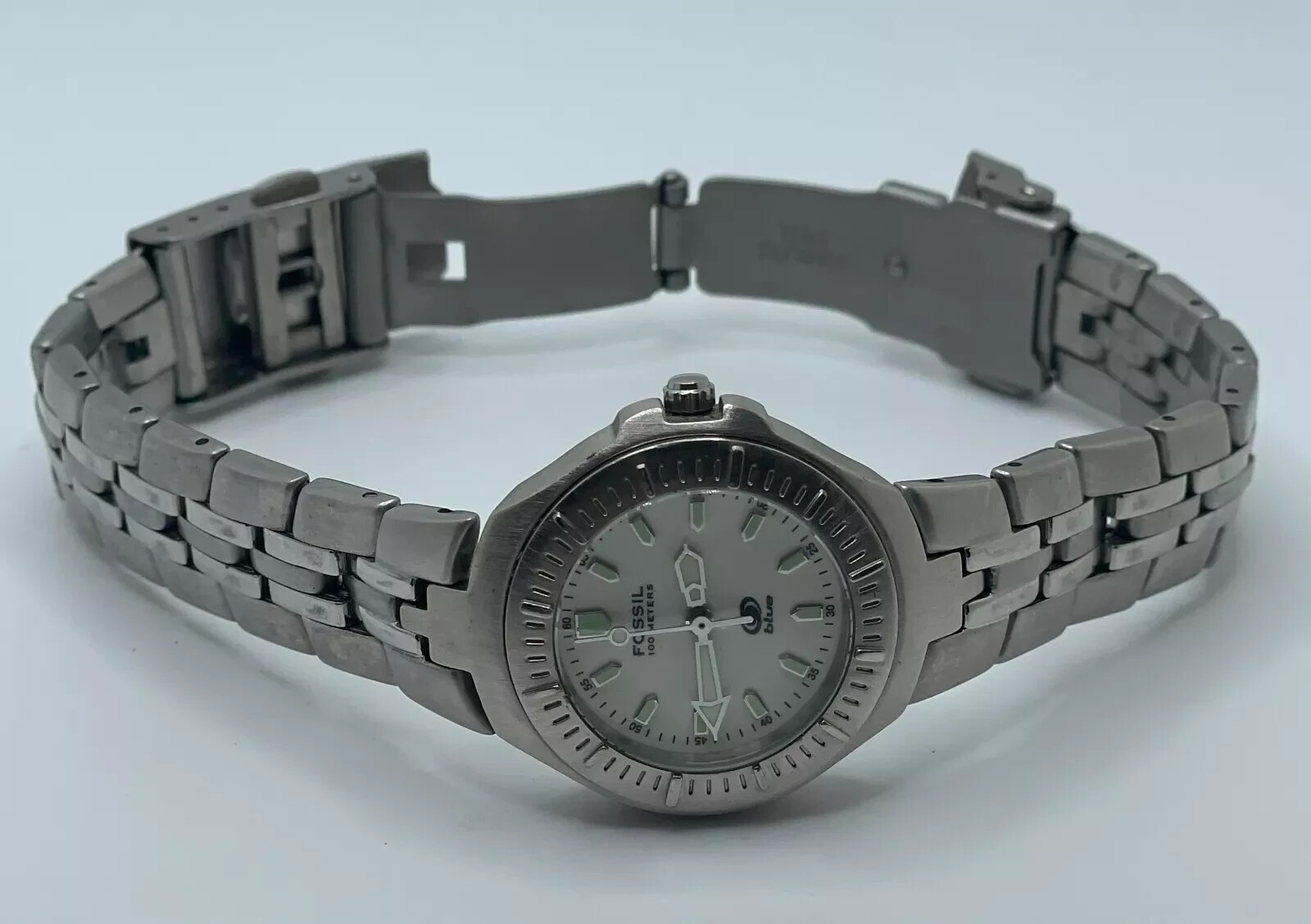 Fossil Blue Watch AM-3298 Womens 29mm Case Bracelet Band Quartz Three Hands