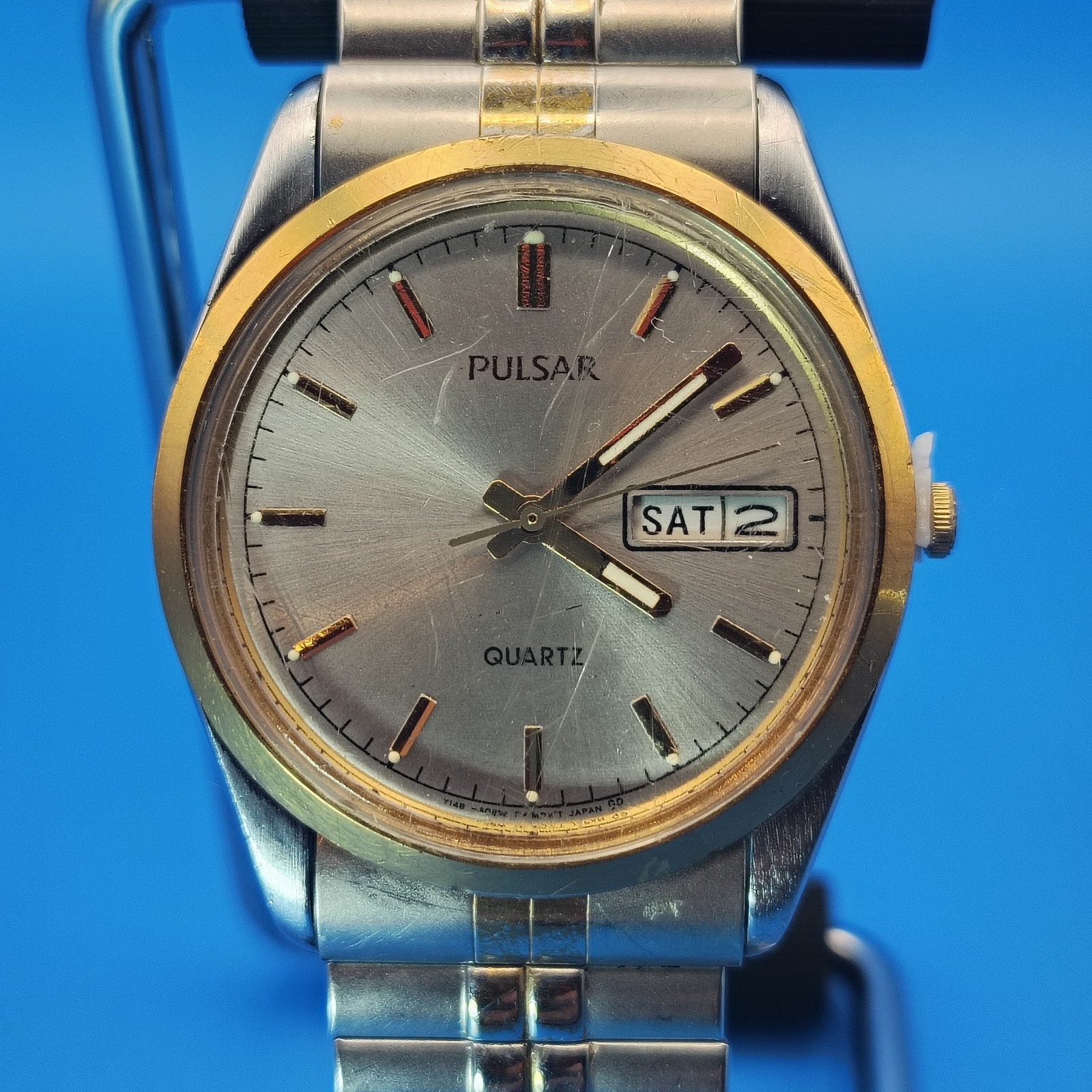 Vintage 1986 Pulsar by Seiko 34mm Men’s Quartz Two Tone Watch Screw Back