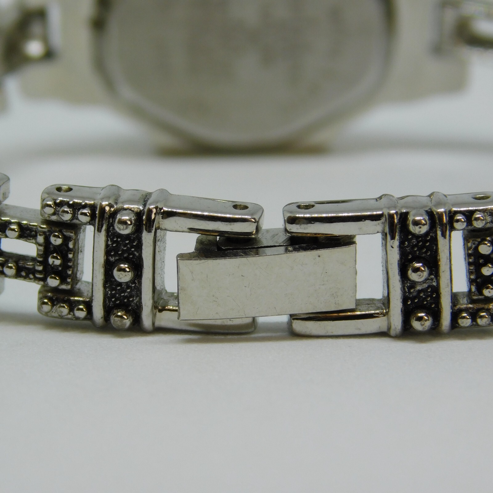 L.A.Express LAX1368 Dark Tone Quartz Analog Women’s Watch Sz. 6″ New Battery
