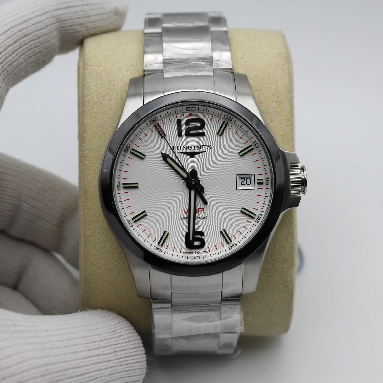 Longines Conquest V.H.P. 41mm Steel Ceramic Silver Dial Mens Watch L3.719.4.76.6