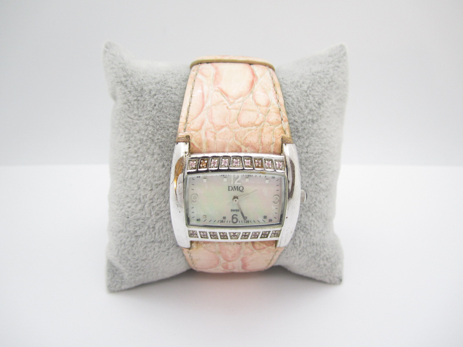 Women DMQ Quartz WR Analog 33mm Watch (H300) “New Battery”