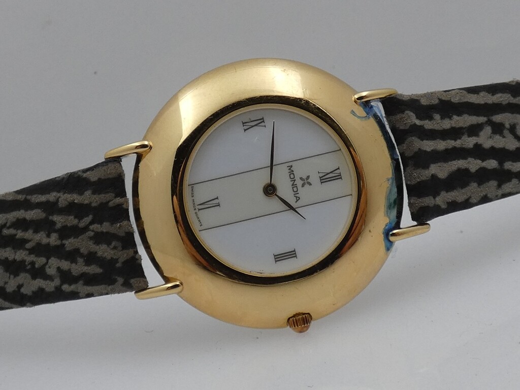 MONDIA BY ZENITH 18 KT GOLD G.F. NEW OLD STOCK 80s Never Worn Watch