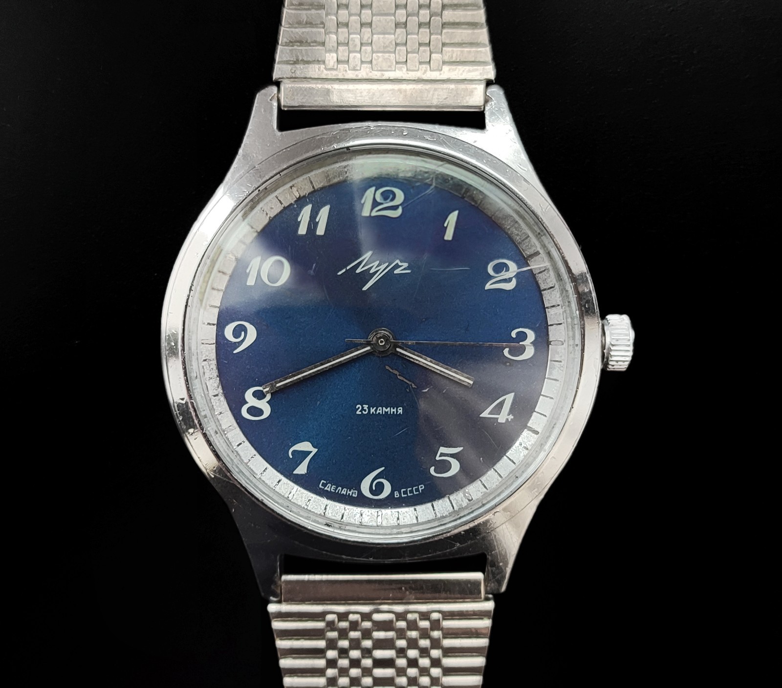 Vintage Luch 23 Jewels cal. 2209 Mechanical Wristwatch (1980s) USSR Soviet Watch