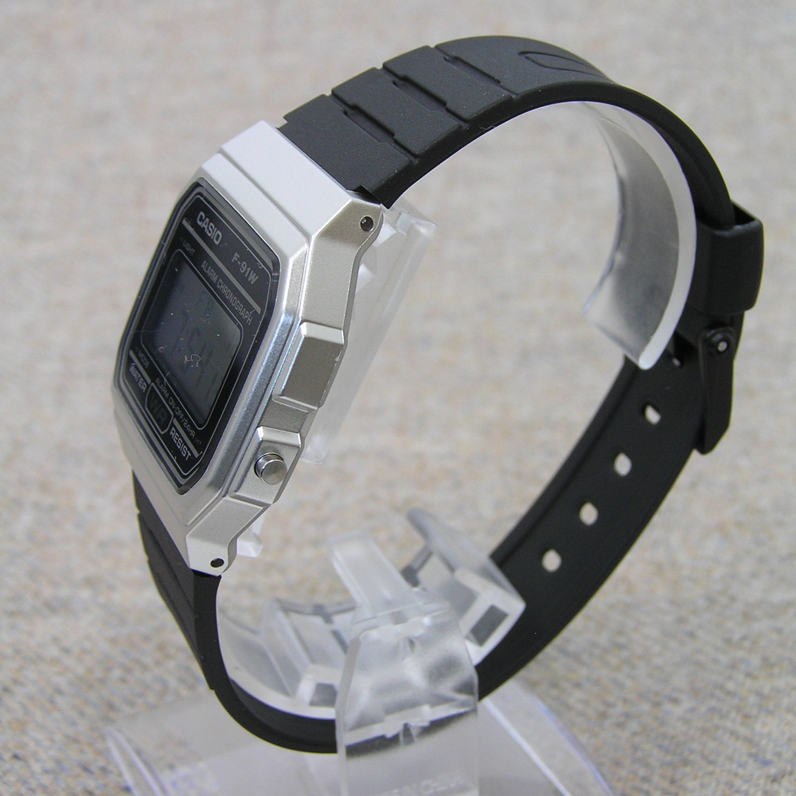 UK STOCK CASIO F-91WM-7AJH Japan Exclusive Digital Watch Classic Imported Model