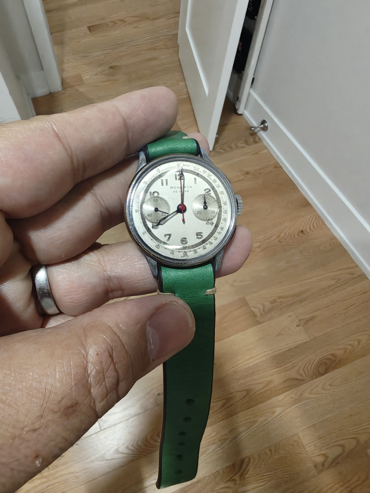 Vintage Monarch De Luxe 17J Mechanical Chronograph Telemeter Dial Swiss Made