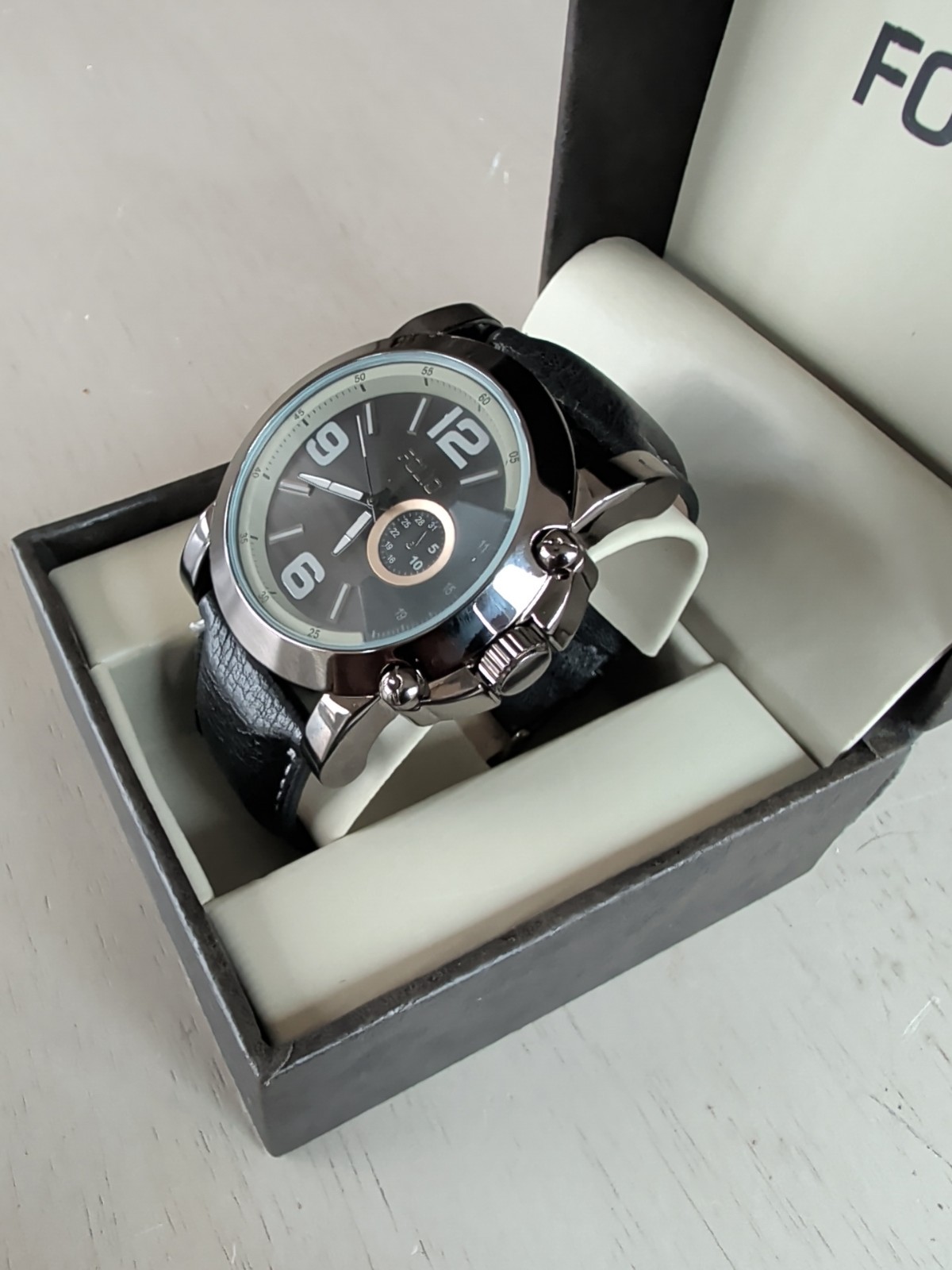 Mans Folio Large Face Analog Quartz Wristwatch NIB