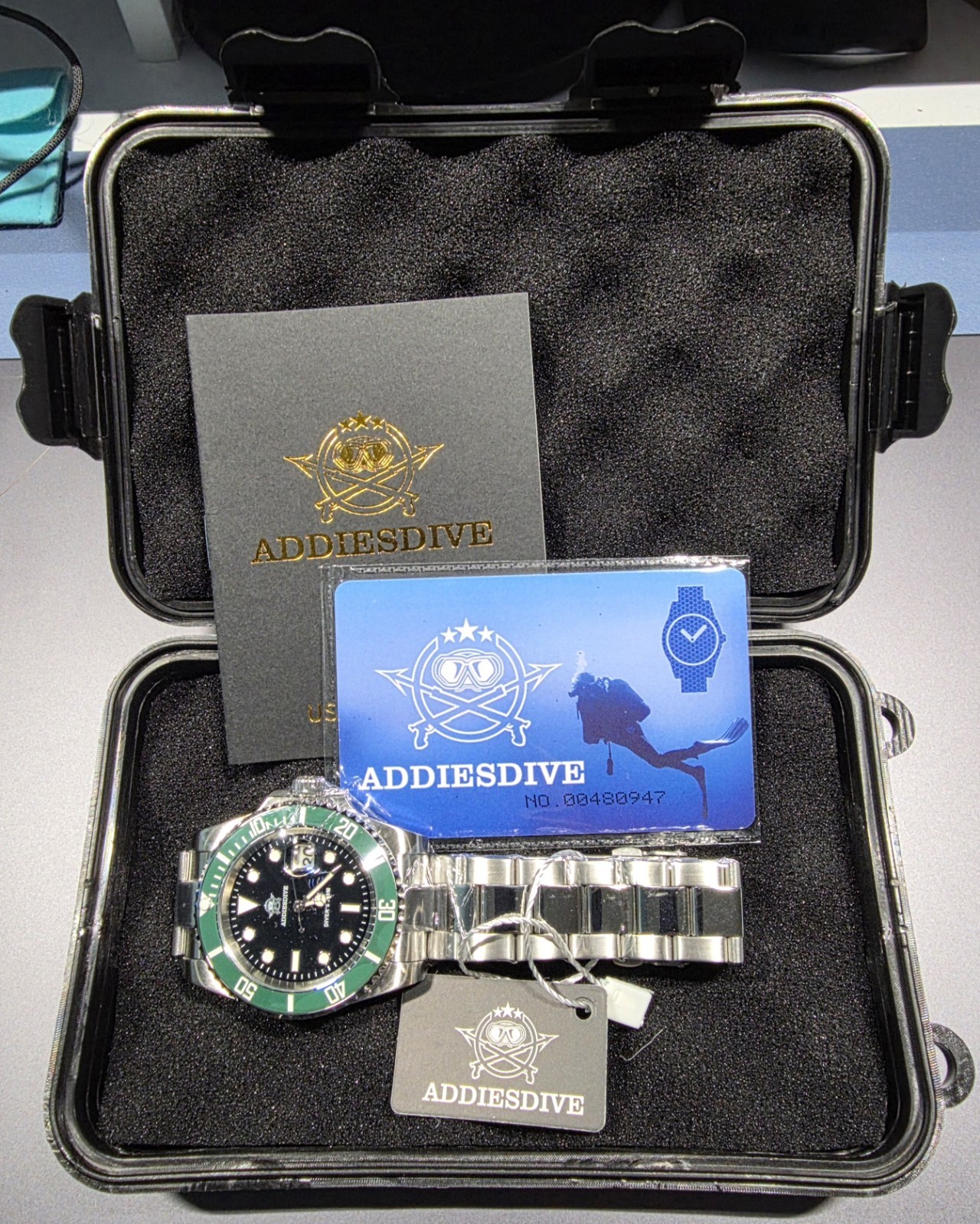 ADDIESDIVE Stainless Steel Watch Men’s Driver Quartz Watch With Hardcase Green