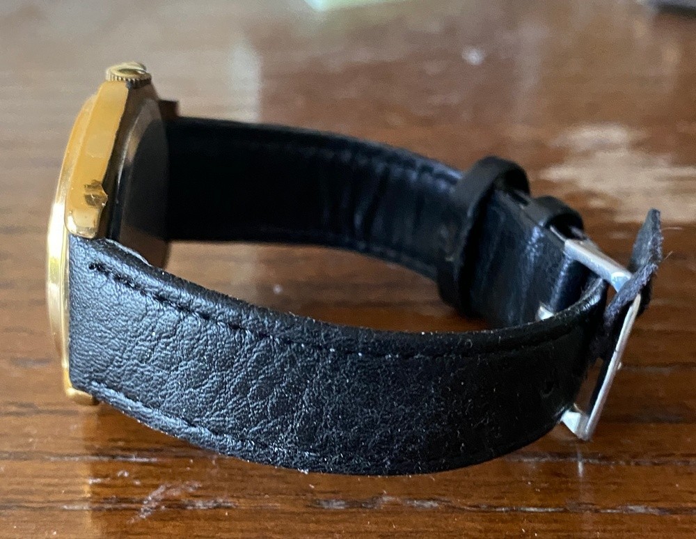 Zarya Russian Mechanical Hand-Wind Watch — USSR / Post-Soviet — 1990’s