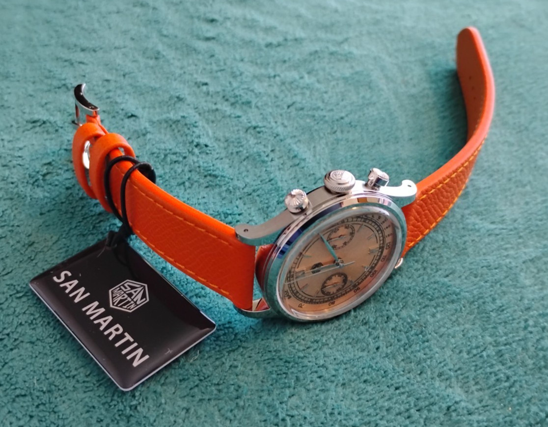 Stunning Sunray Salmon Dial 38mm San Martin VK64 “Mechaquartz” GADA Chronograph!
