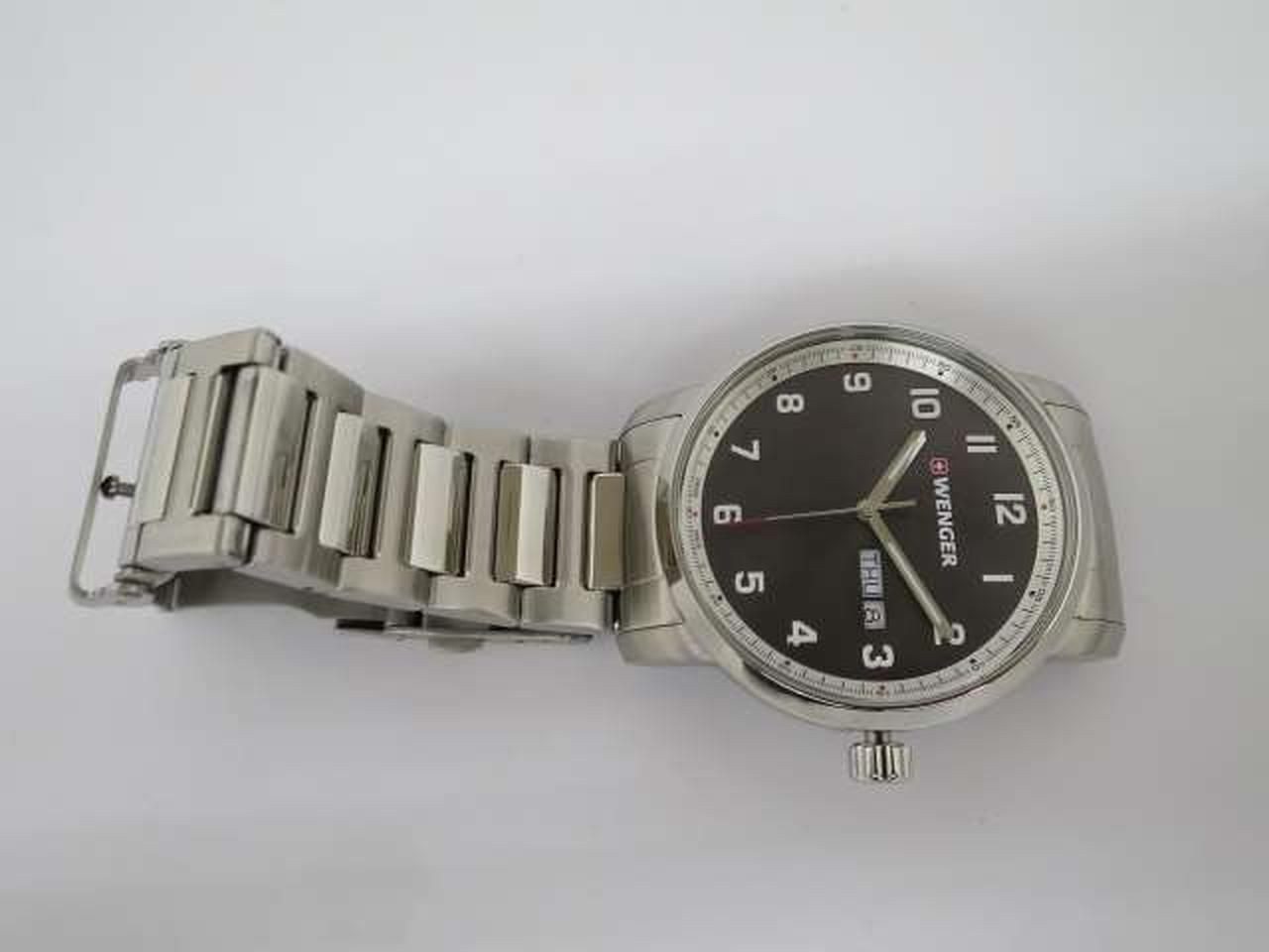 WENGER Quartz Analog Watch 01.1541.119 Used
