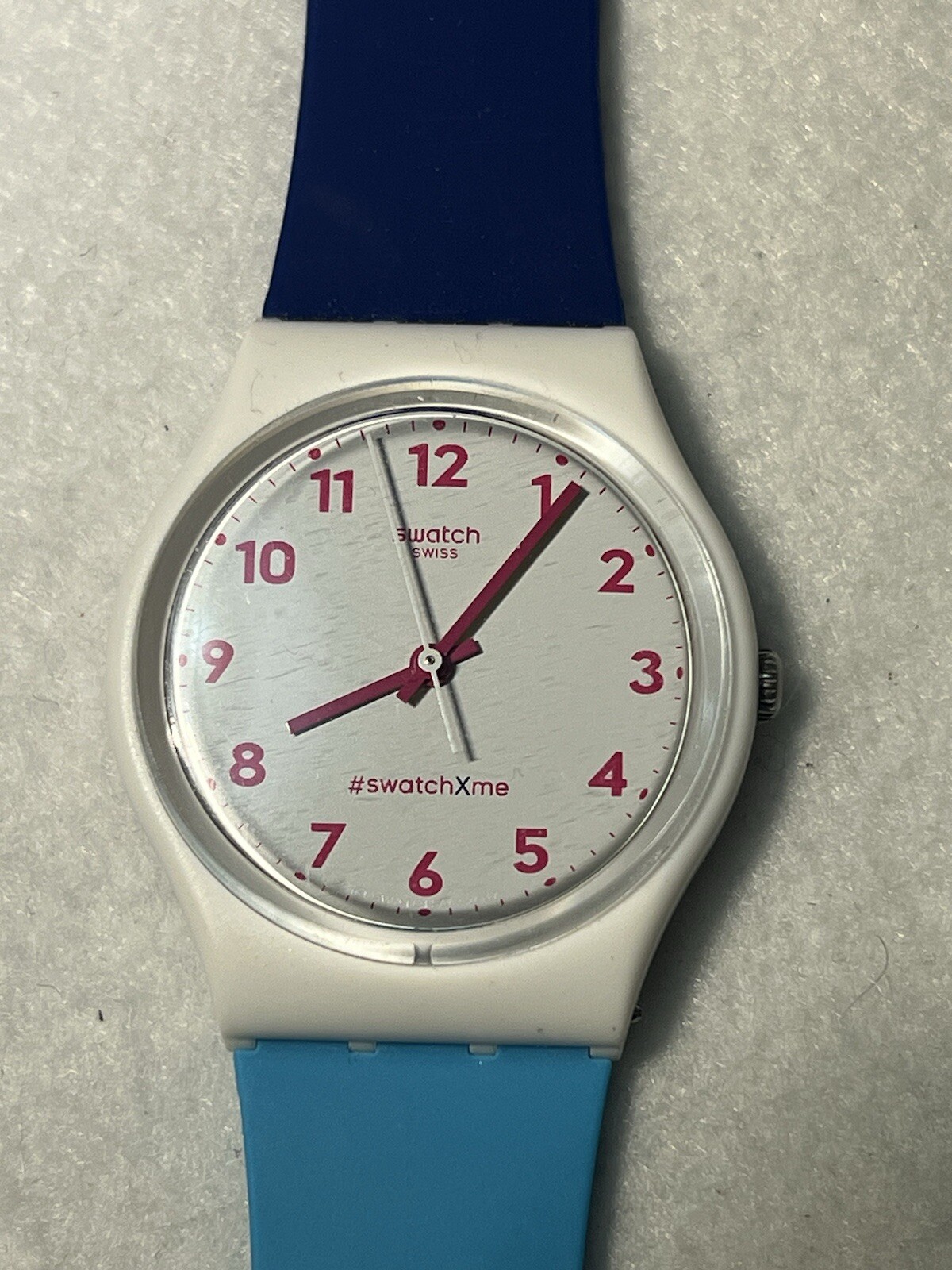 SwatchxMe Swatch BerryXYou GW187 Carousel White Pink Blue New Battery RARE HTF