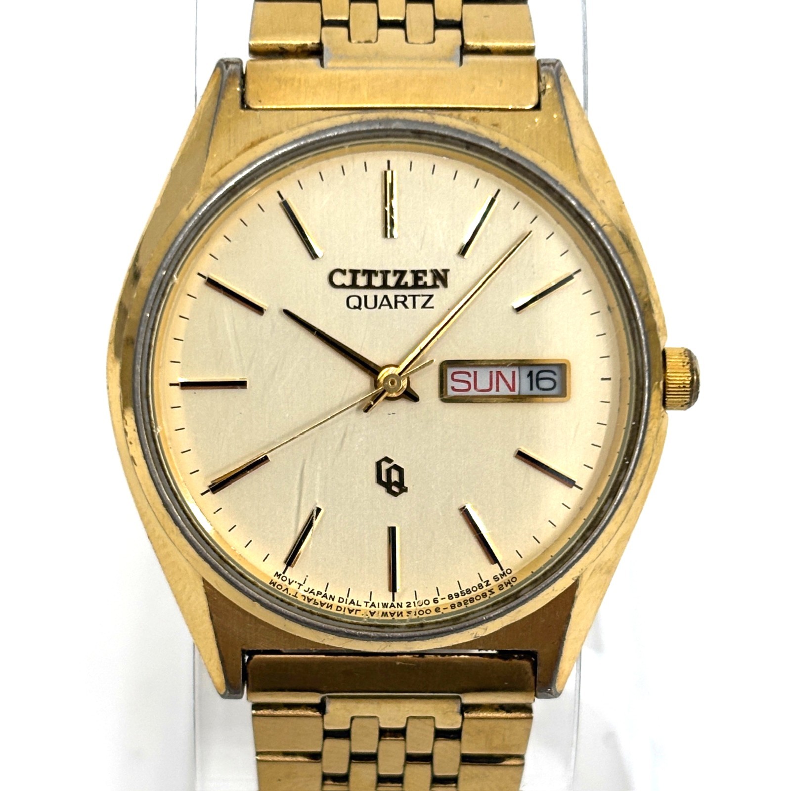Vintage 1985 Citizen Quartz Gold Tone Day Date Watch Orig Bracelet New Battery