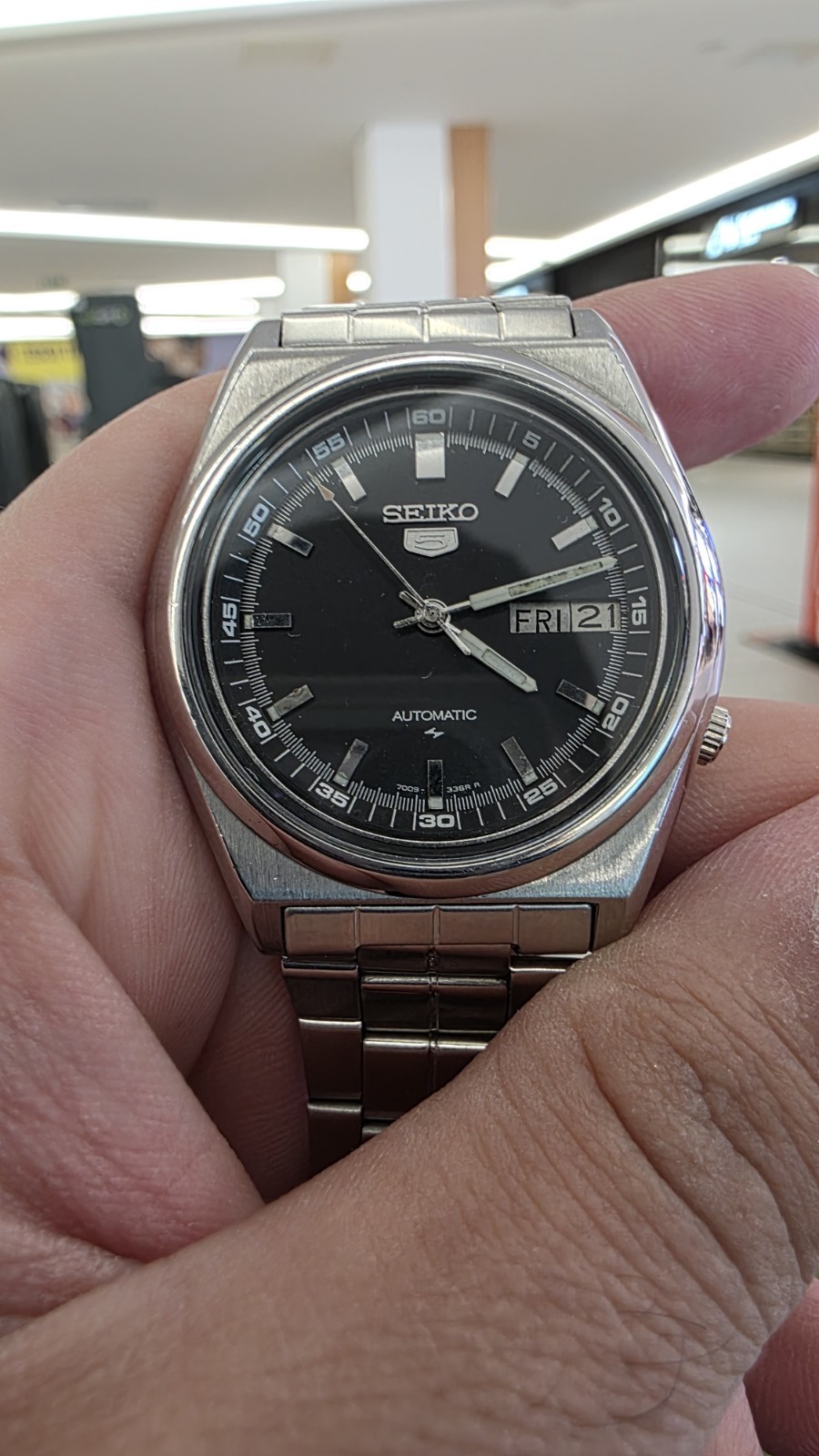 VERY RARE VINTAGE SEIKO CONCENTRIC BLACK DIAL 7009-8760 MENS AUTOMATIC