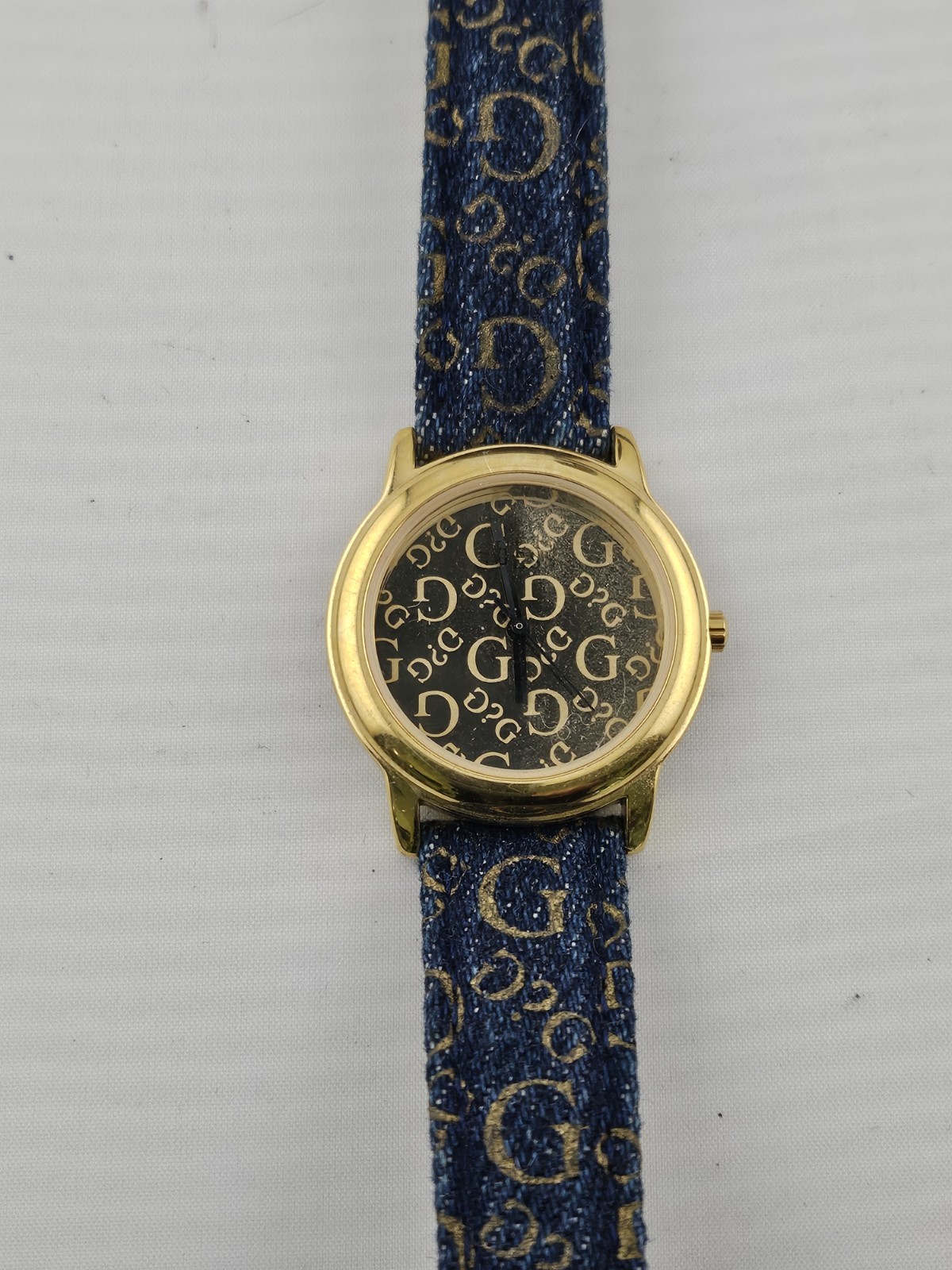 Ladies’ Vintage Guess Quartz Watch G50339M Stylish Nice New Battery Runs