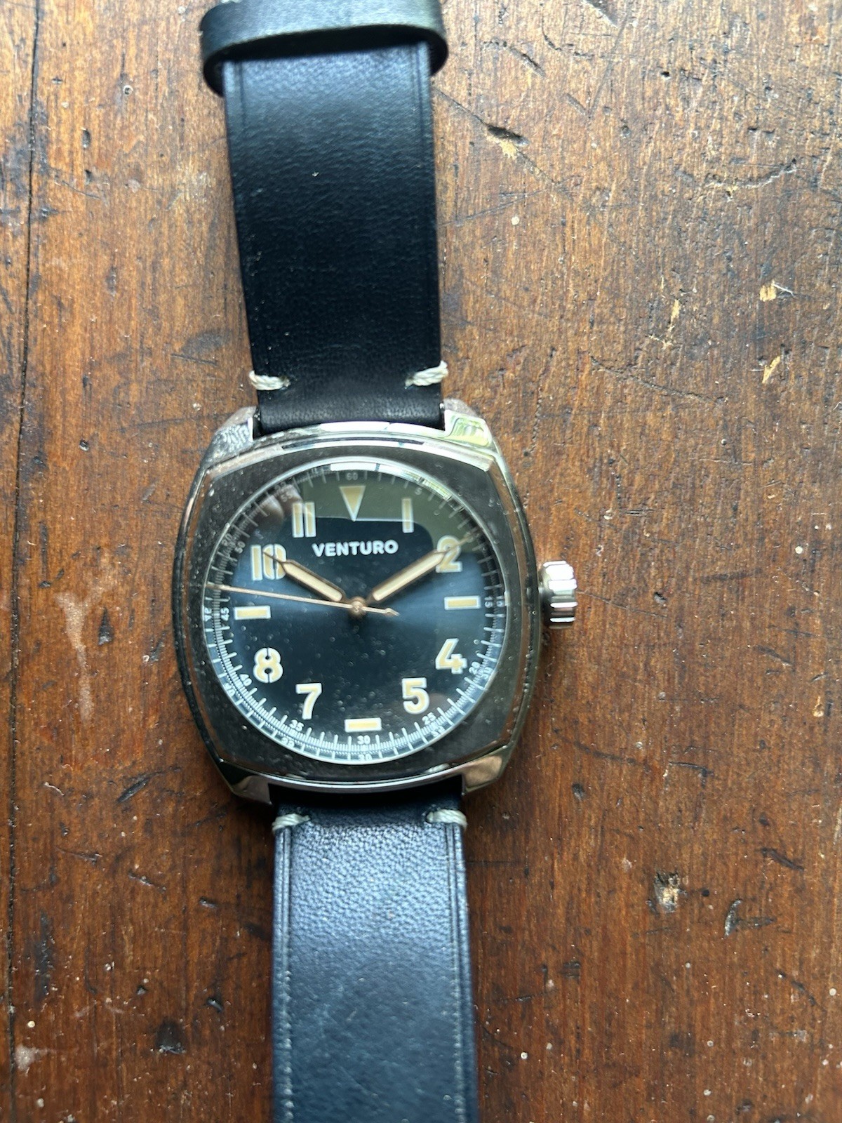 Venturo Gruppo Gamma Field Automatic Black Dial Cushion SS Case Black Leather