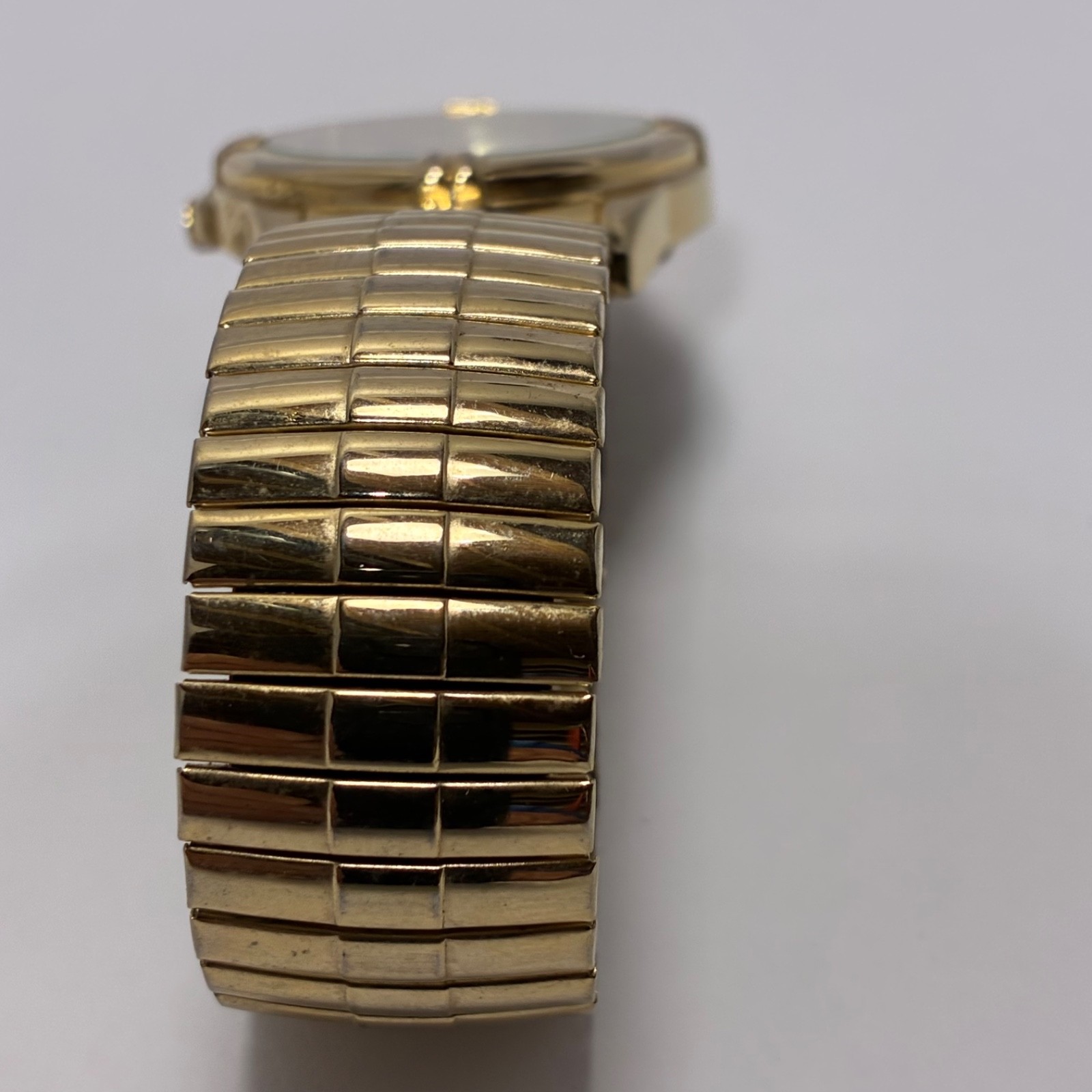 Watch It Advance EZC78615W Quartz Men’s Watch Tested Gold In Color New Battery