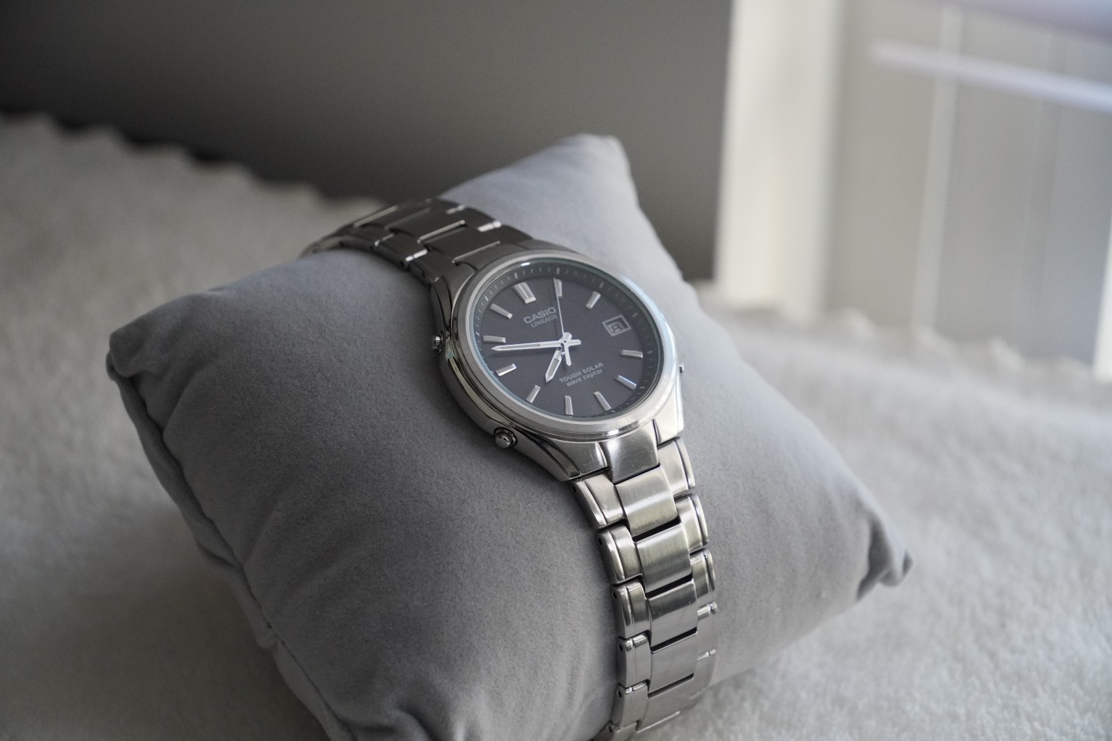 Casio Lineage Watch men 38mm Black Dial Steel Solar LIW-120 Runs New Crystal