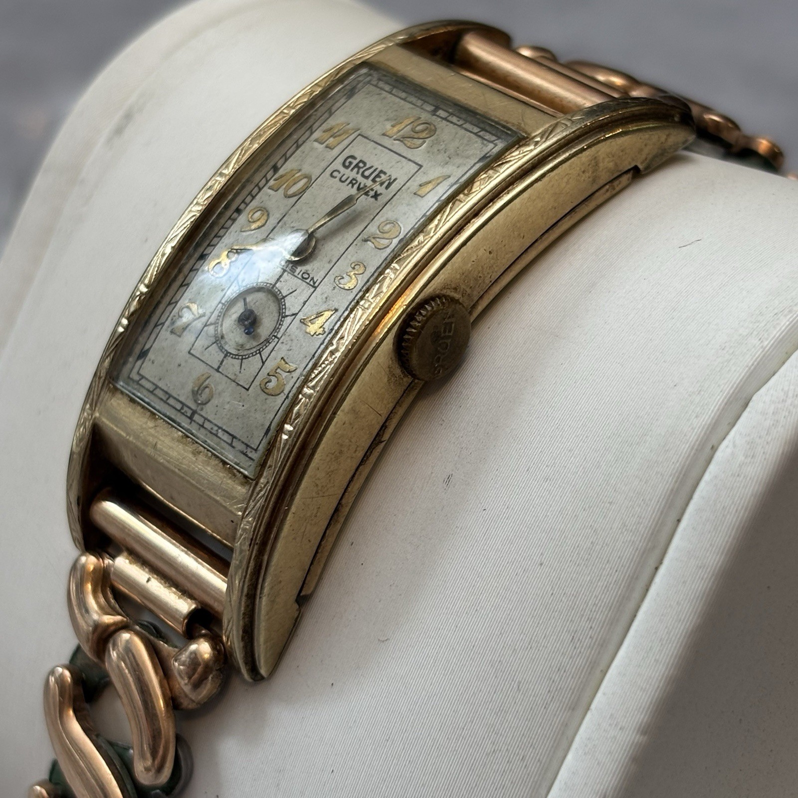Antique Vintage Gruen Curvex Precision Men’s Wrist Watch 10k Gold Filled Deco