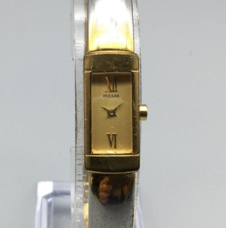Pulsar Watch Women 12mm Silver Gold Two Tone V220-X011 New Battery 7.25″