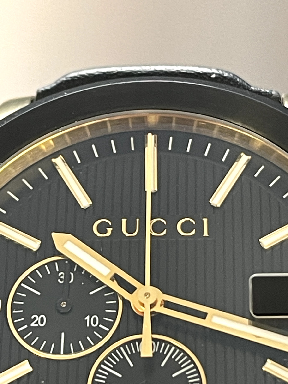 New with tags Gucci G-Chrono XL Men’s Watch Black Dial YA101203 New in Box