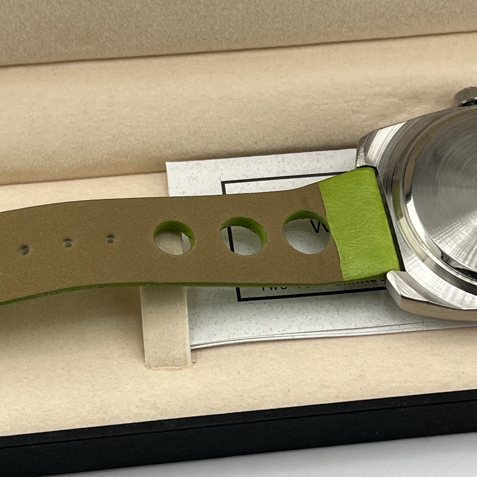 Pedre Since 1944 Women’s Quartz Wrist Watch Green