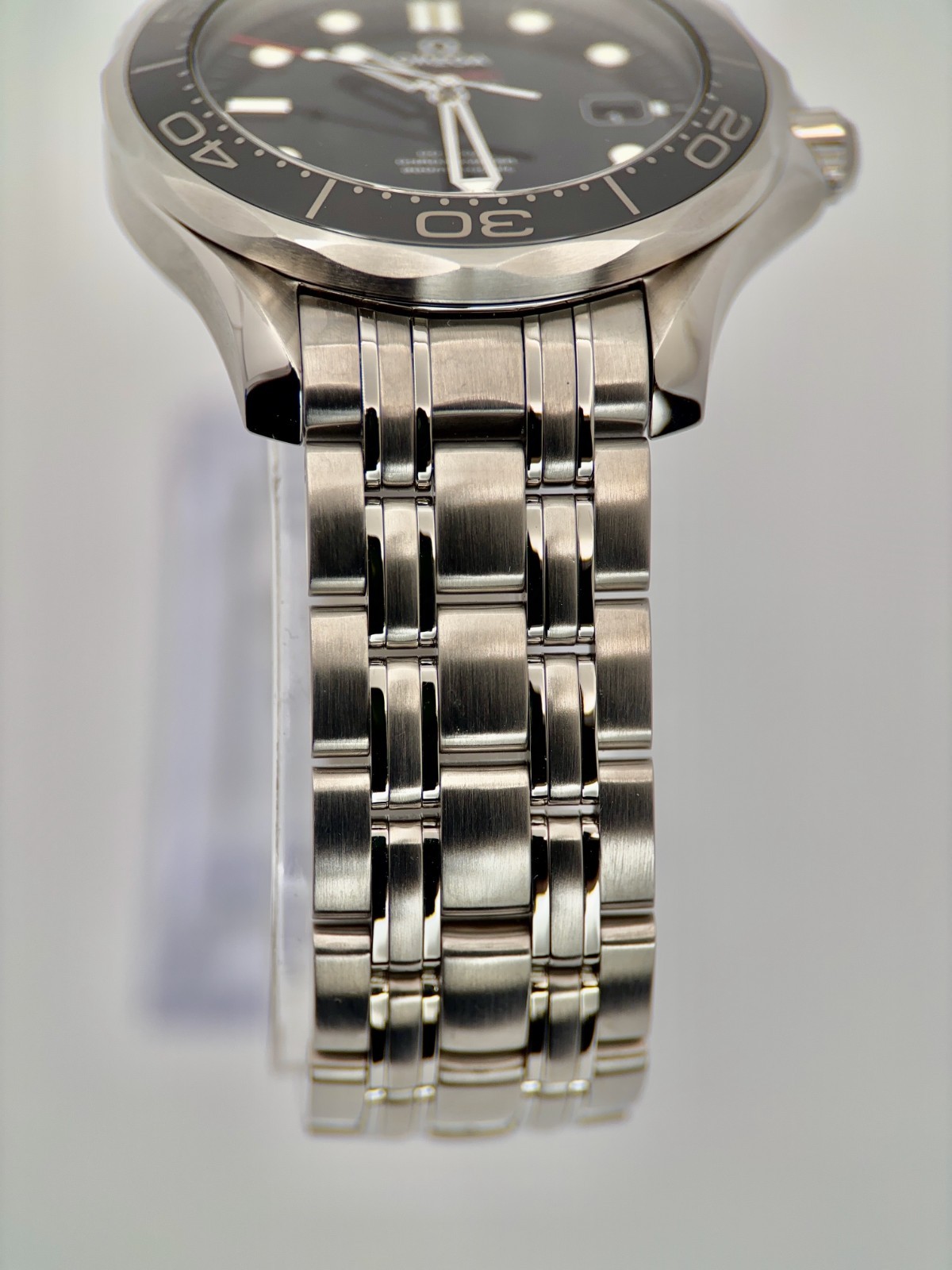 OMEGA Seamaster Diver 300M Black Dial Stainless Steel 212.30.41.20.01.003