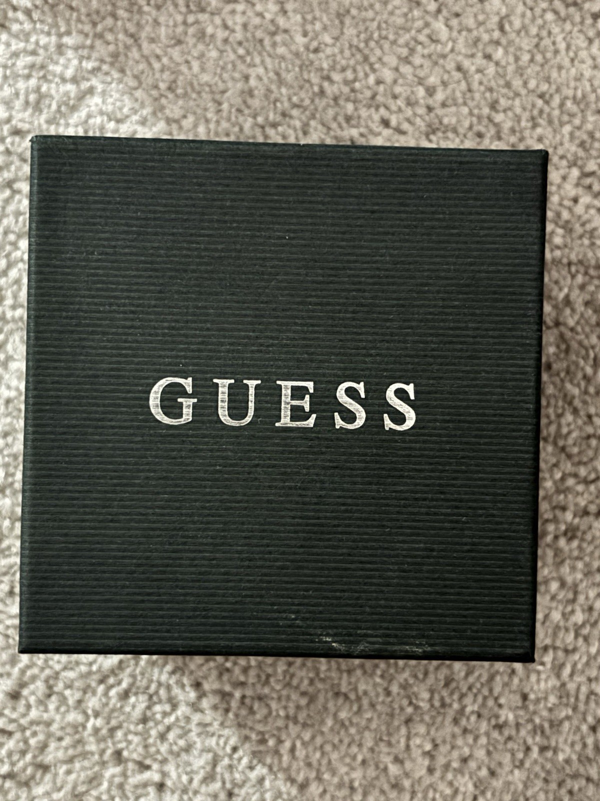 GUESS U0910L1 Trendy Heart Silver Tone Women’s Watch