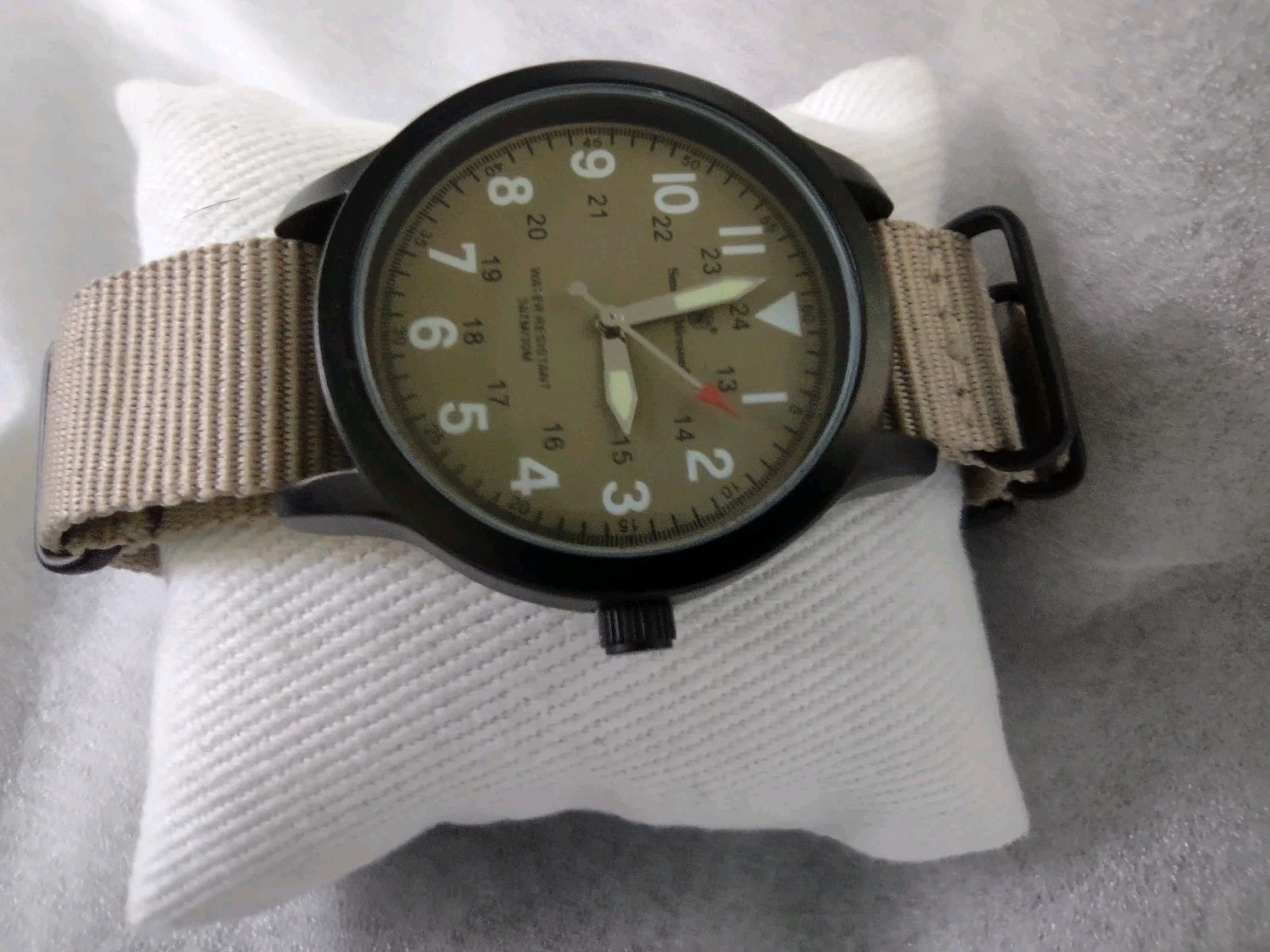 Smith & Wesson Military Quartz 44mm Beige Dial Black Case Nylon Strap 30m