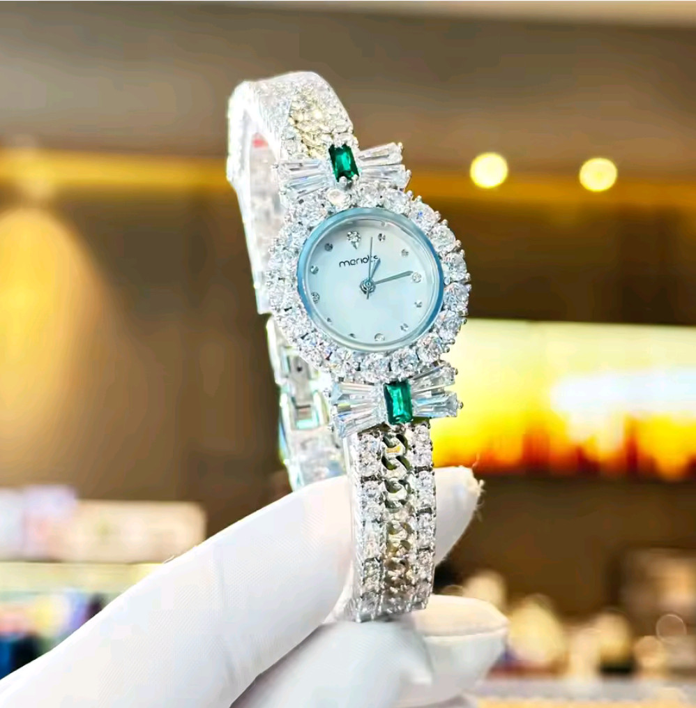 Beautiful Elegant Full Zircon White Green Luxury Watch for Women Bling Bling