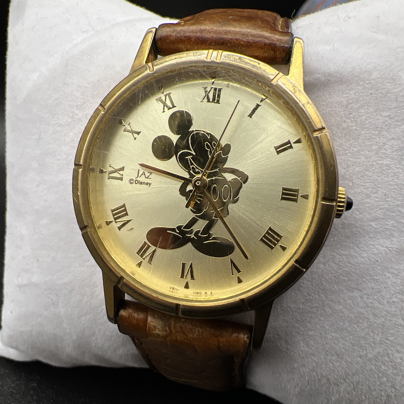 Lorus ~ Disney Mickey Mouse Watch (works) ~ Quartz 12mm Band ~ V811 2900 ~ 8.75”