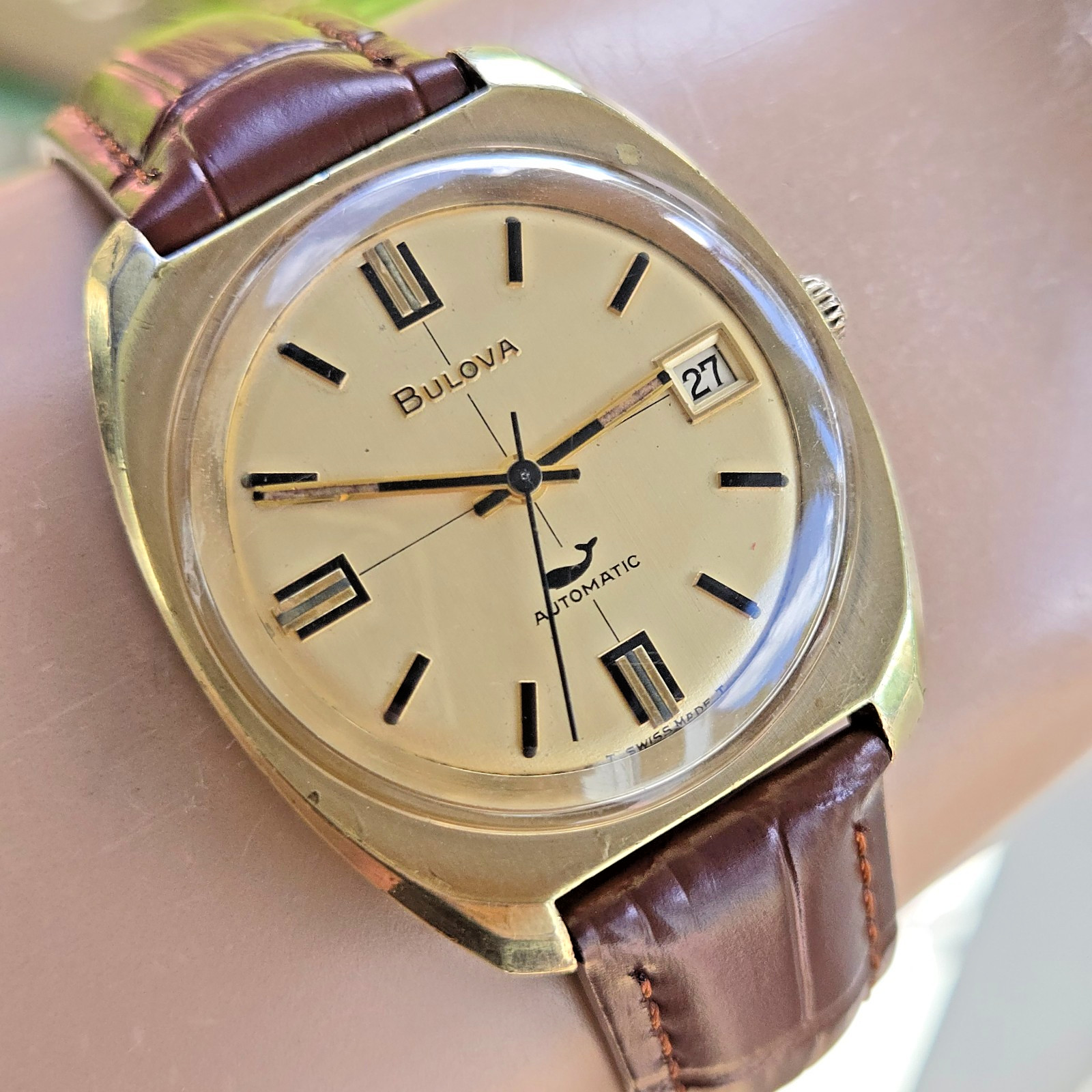 Vintage Bulova Gold Clipper “L” men’s automatic watch Crosshair dial 1970
