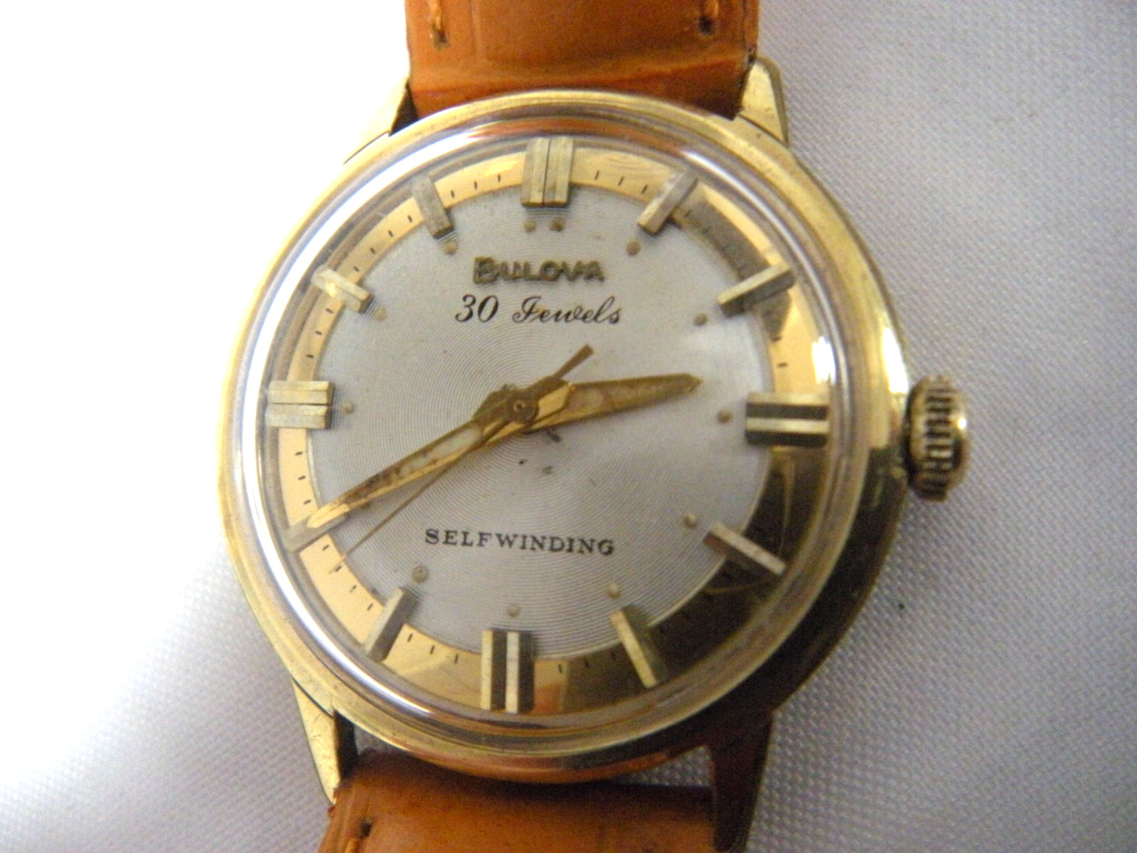 Vintage Bulova 30 jewel gold plated Commander manual mens watch
