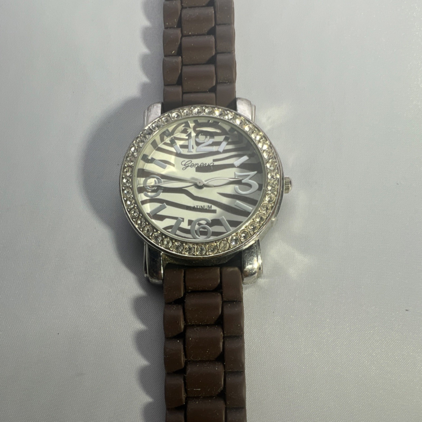 Geneva Platinum Brown Silicone Quartz Wristwatch Silver White Dial Arabic