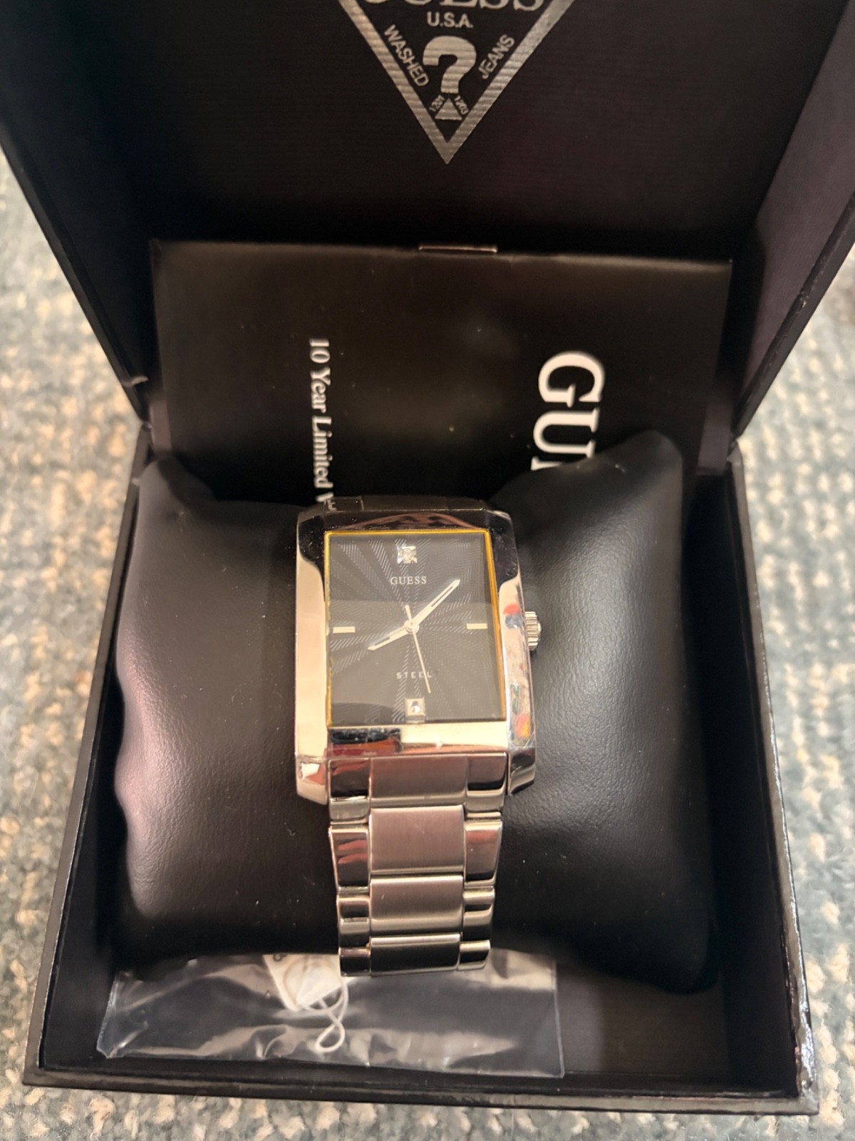 NICE! GUESS Stainless Steel G10150G Silver Tone Diamond Quartz Analog Men Watch