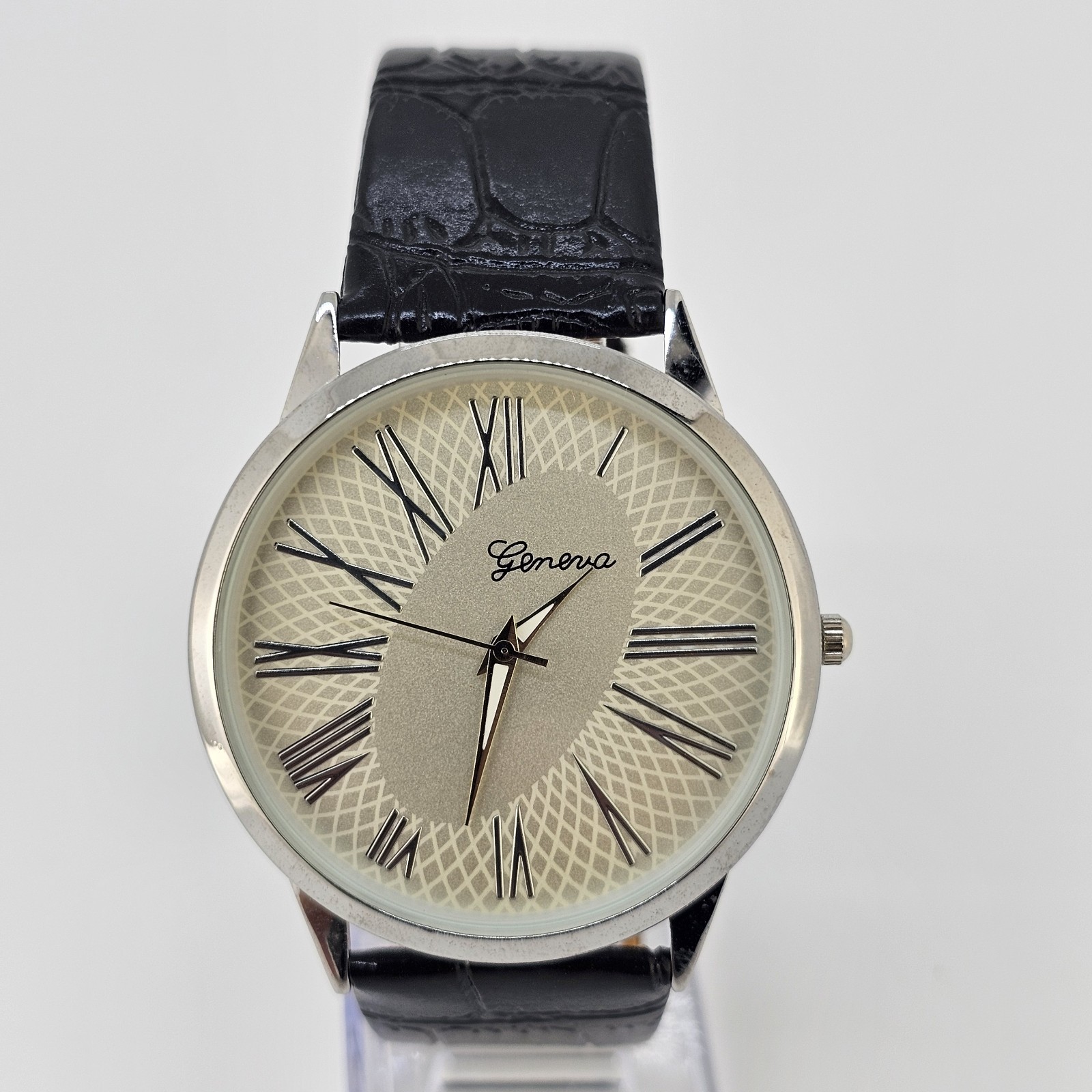 42MM Men’s Watch Roman Numerals Tan Dial Black Leather Bands New Battery