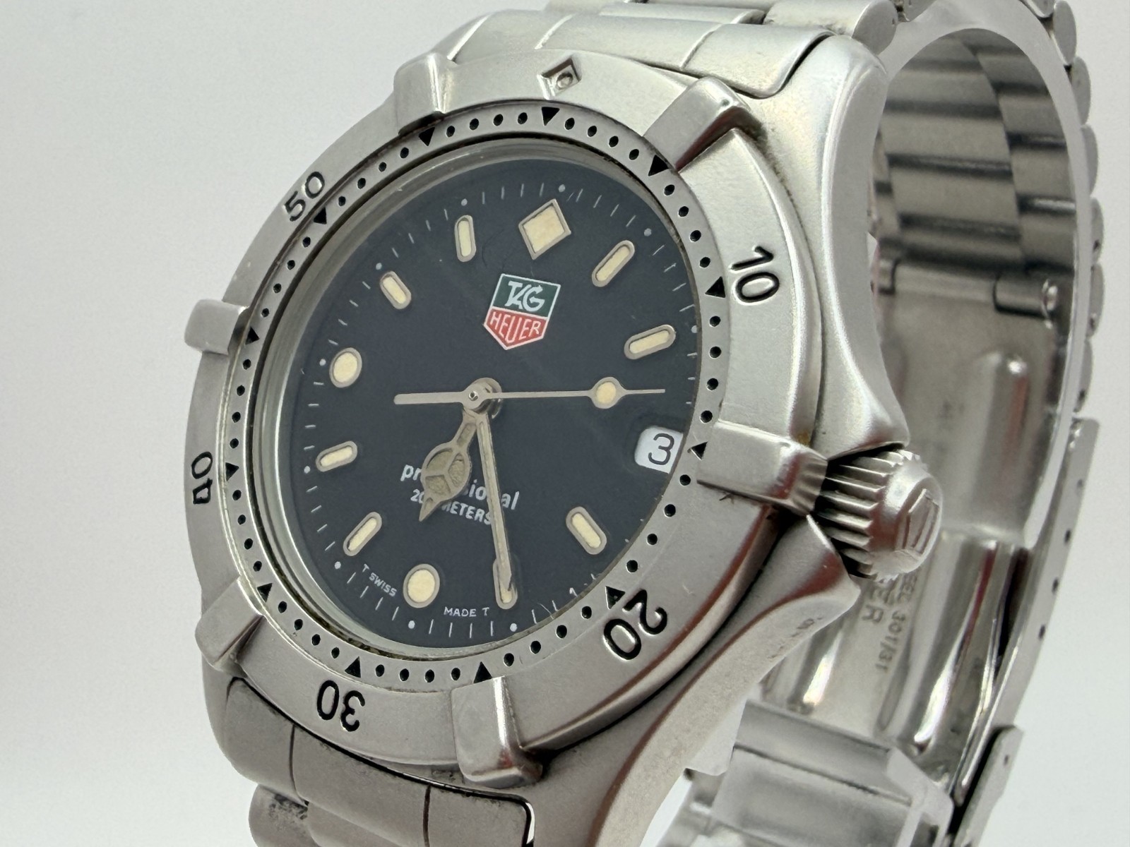 [NEAR MINT] TAG HEUER Professional 2000 WE1210-R Quartz Silver Unisex Watch
