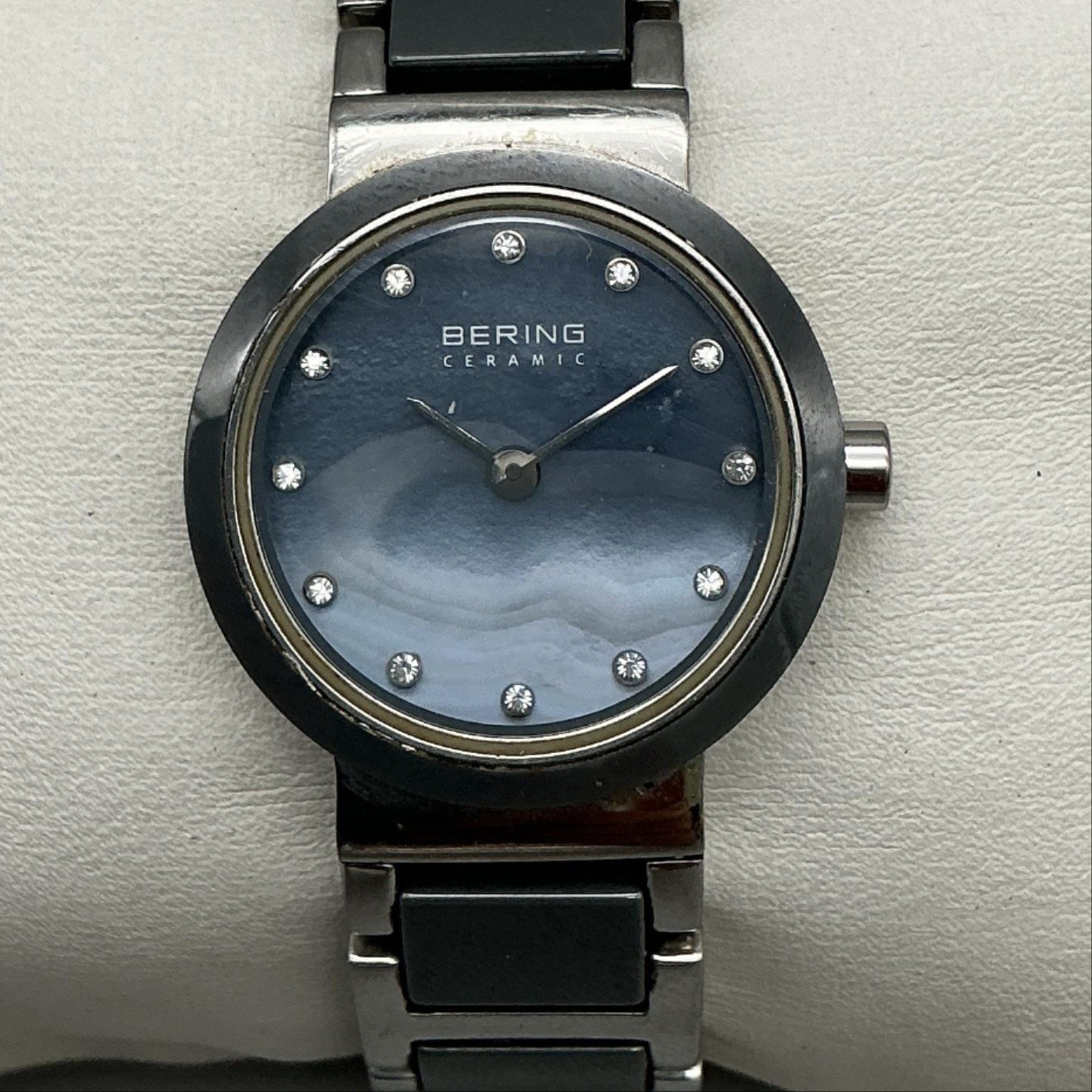Bering Ceramic Women Watch 25mm Blue Dial Sapphire Crystal New Battery 5.75″