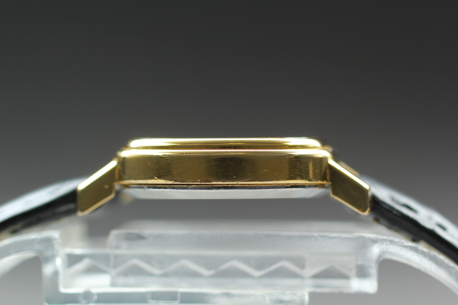 Vintage 1980s Omega De Ville 511.0505 Cal.625 Gold Dial Manual Women Watch JAPAN