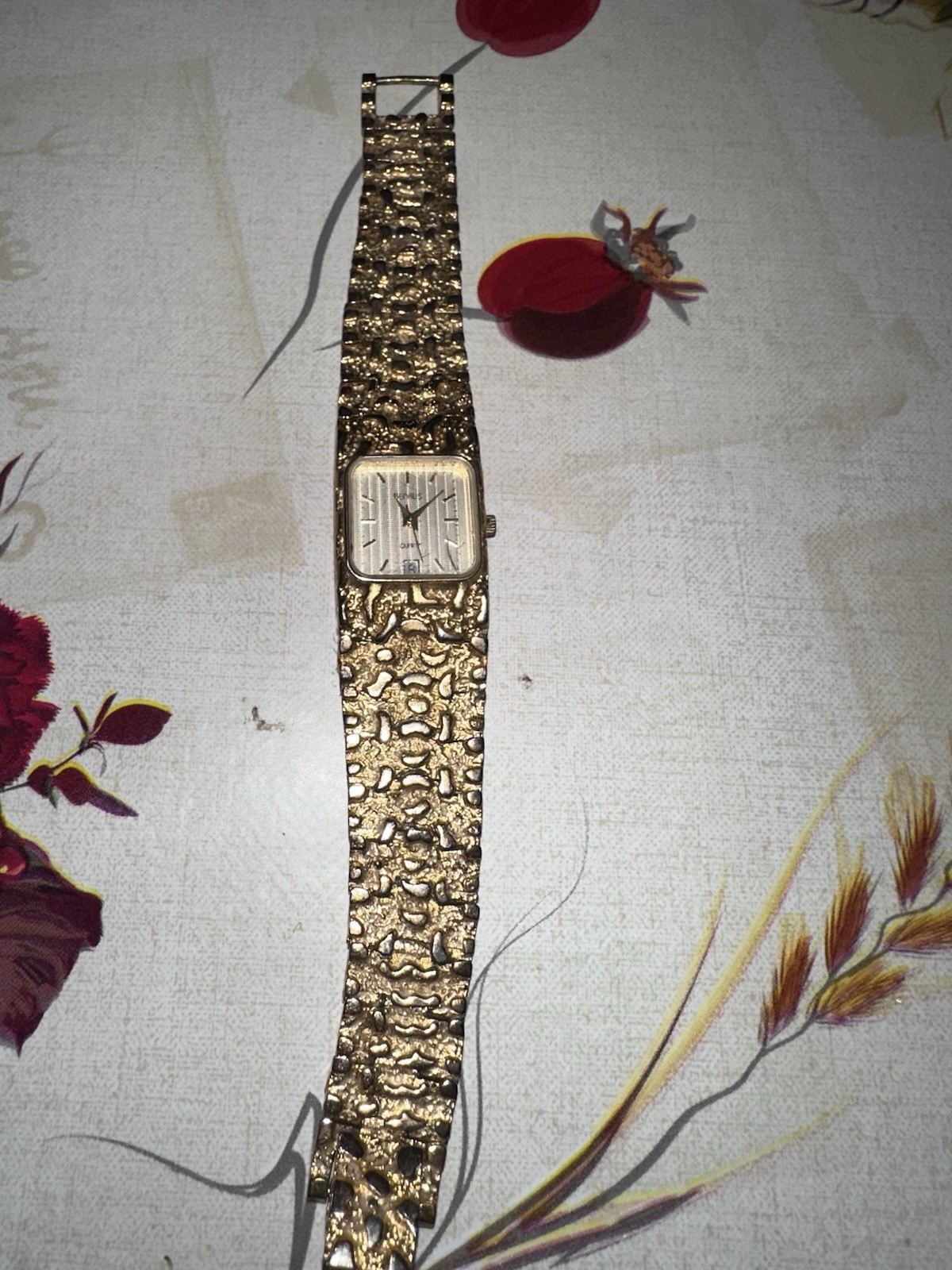 Collectable. Vintage Benrus gold-tone nugget style Quartz watch