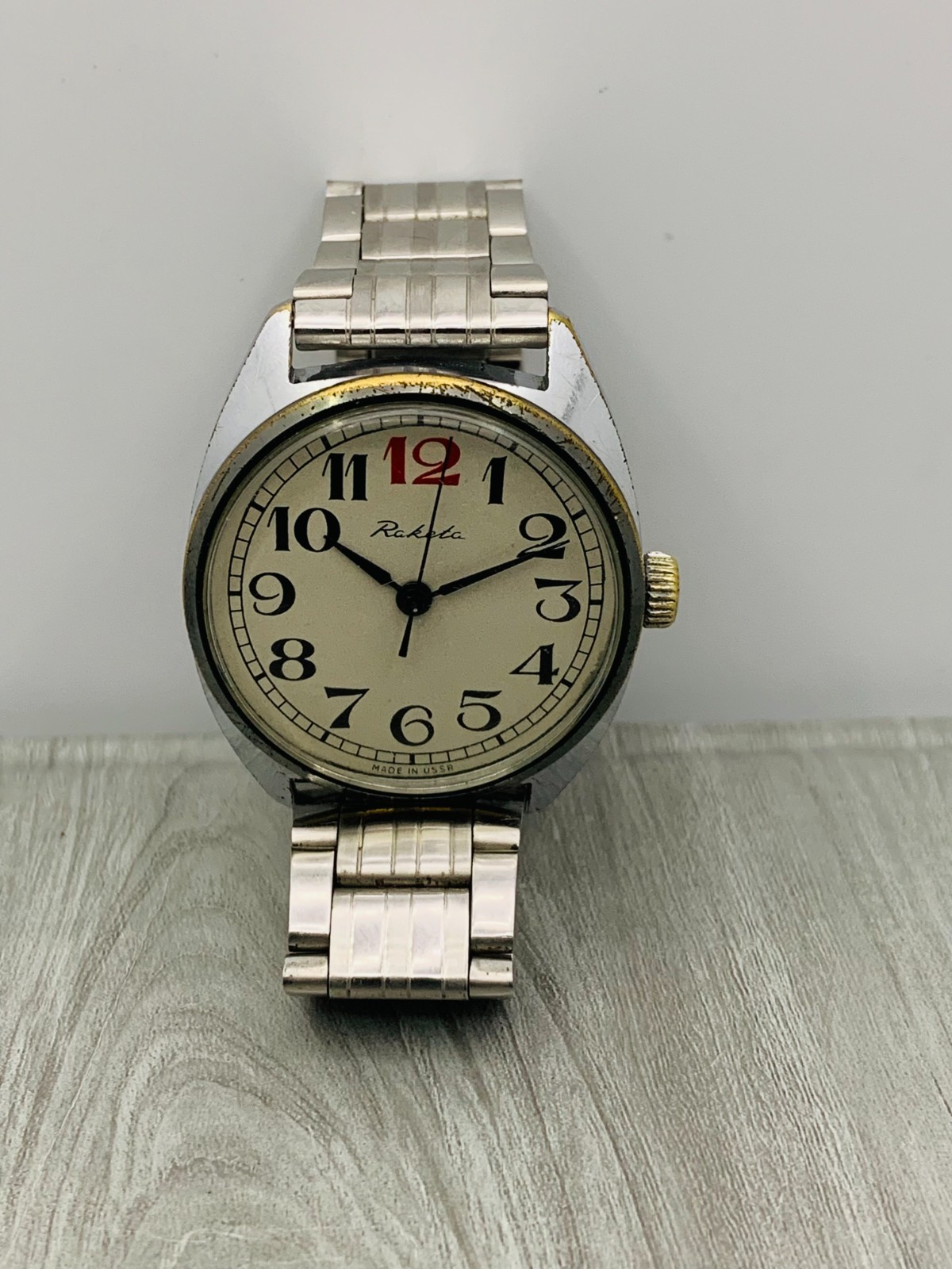 Soviet Mechanical Men’s Watch RAKETA RED 12 Vintage USSR 80s Wristwatch Serviced