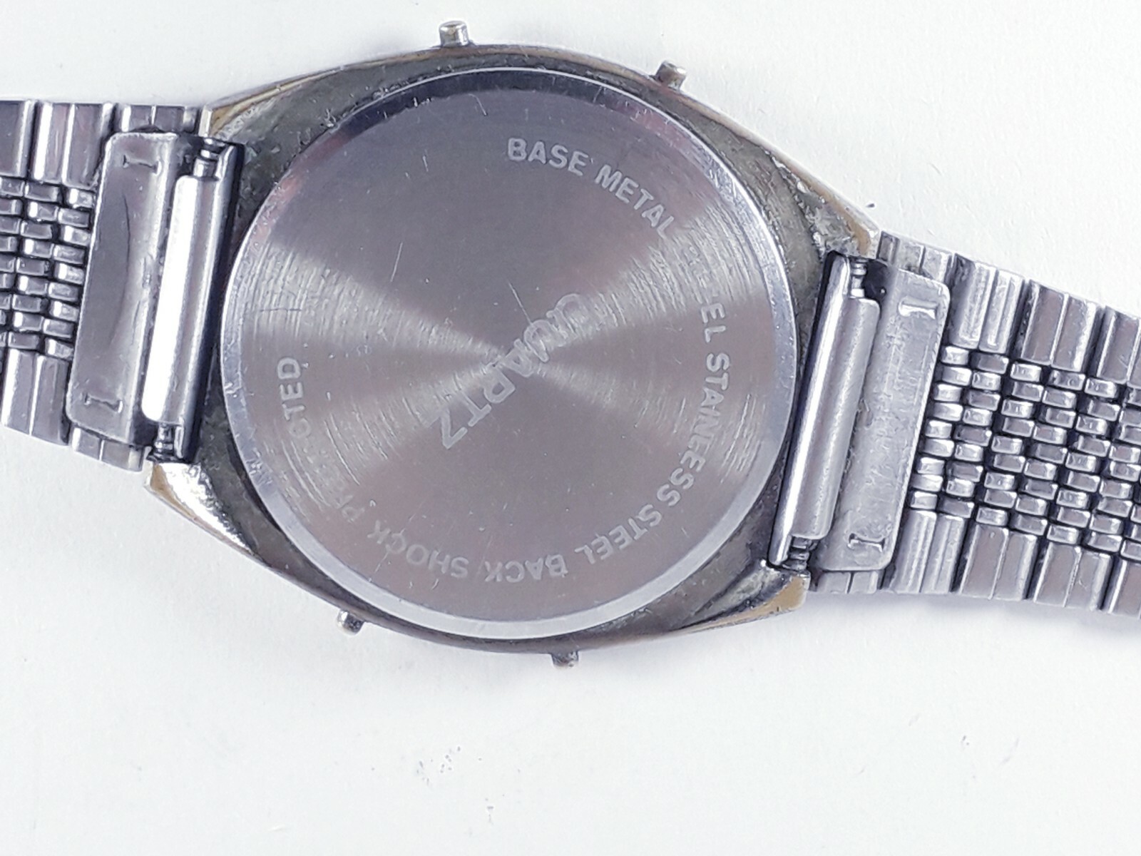 VTG DUWARD QUARTEZ ALARM