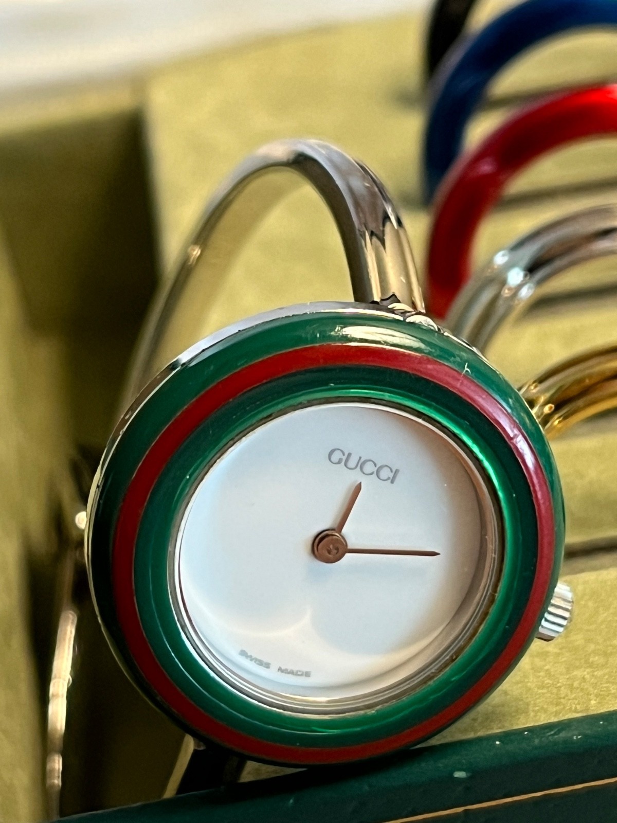 Vintage Gucci 11/12.2 Bezel Watch with Interchangeable Steel Bezels