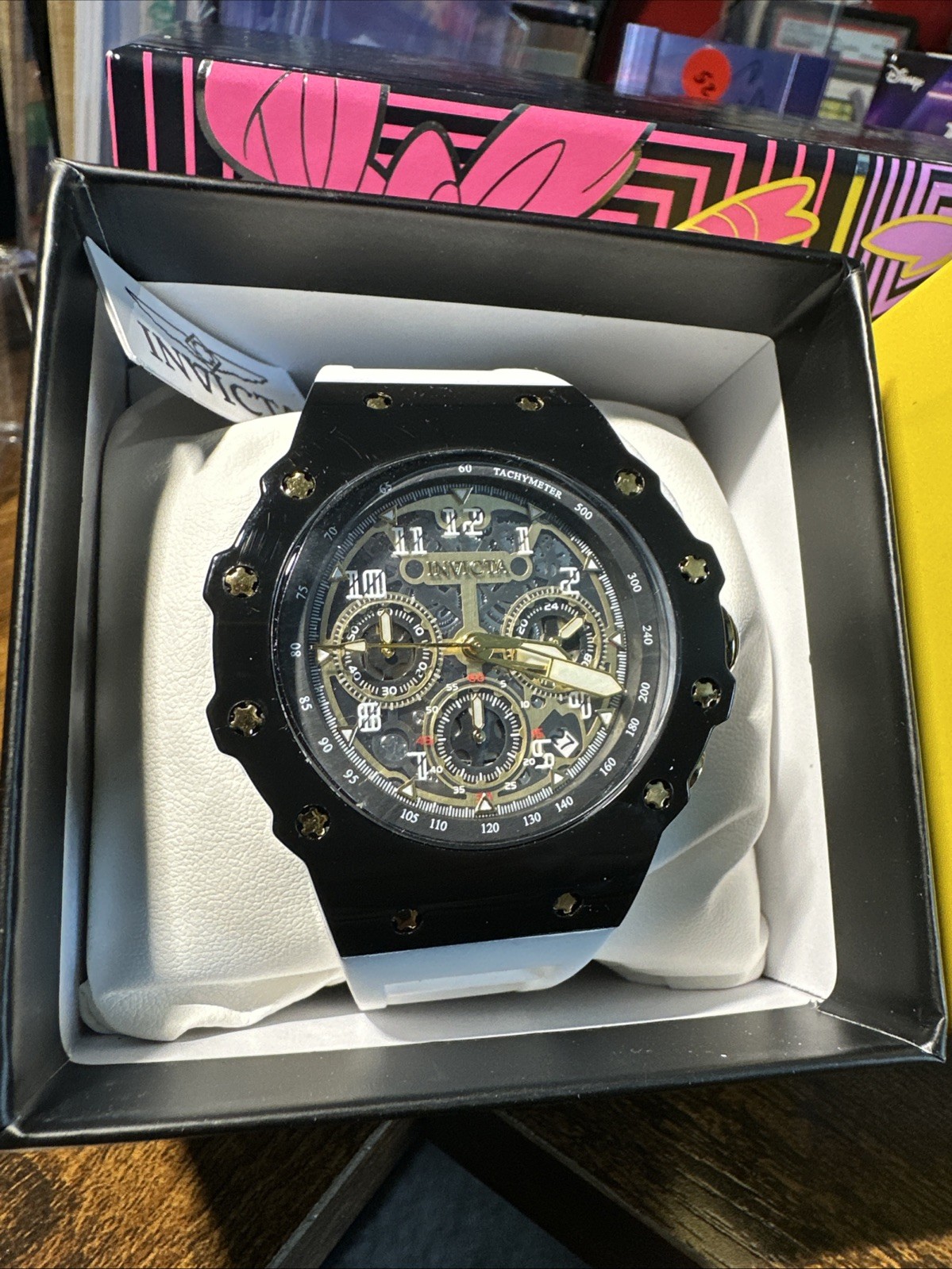 Invicta Racing Vaulthan Men’s Watch 44mm White/Black (69653) – Brand New