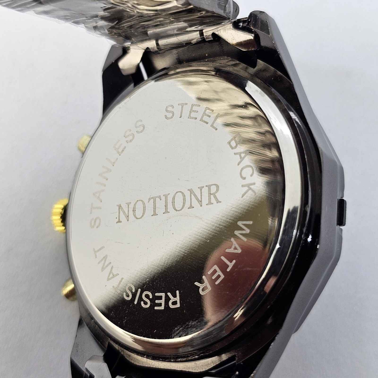 46MM Men’s Watch Black Case Black Dial Date Indicator Black Gold Bracelet 8″