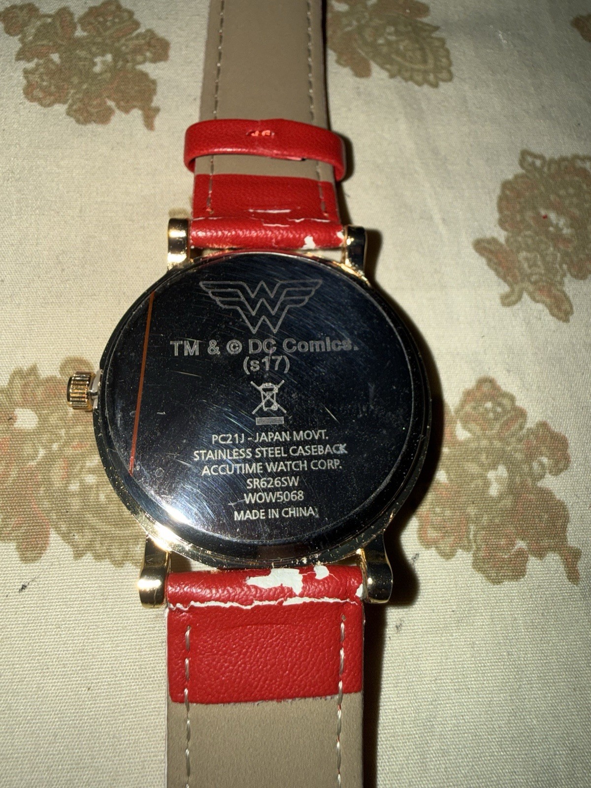 Wonder Woman DC Comics Women’s Quartz Watch Red Strap Accutime Needs Battery