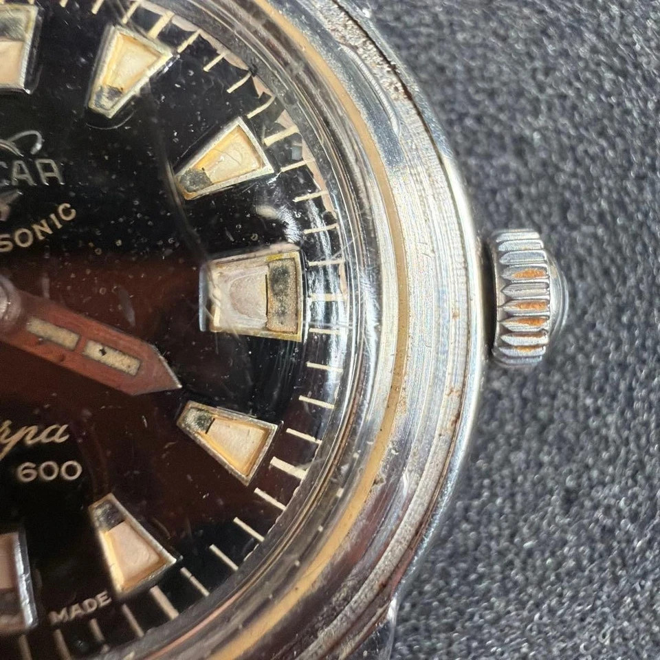Used working Enicar Sherpa Diver 600 Automatic Black 40mm Junk Vintage from JPN